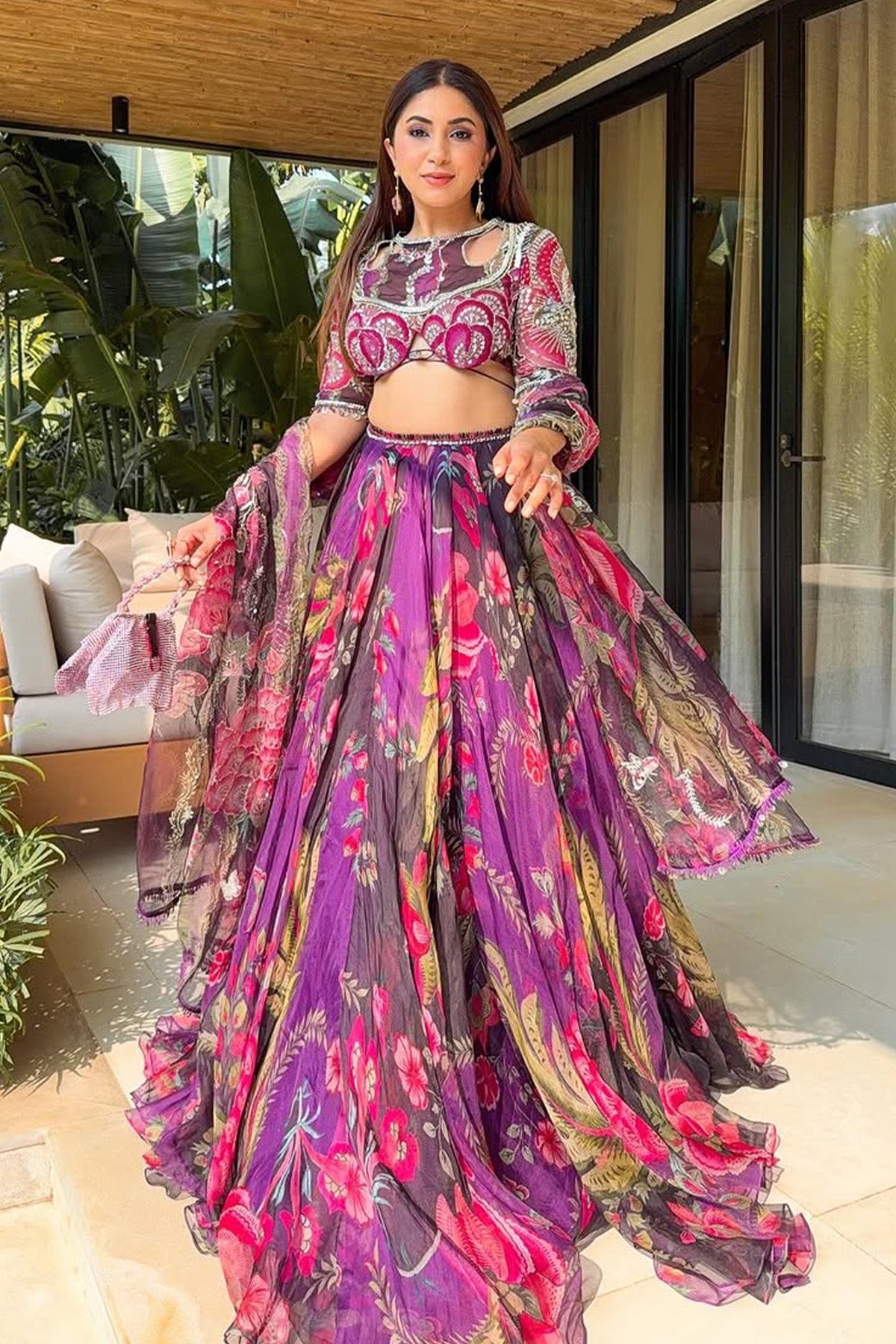 Ashna In Hadia