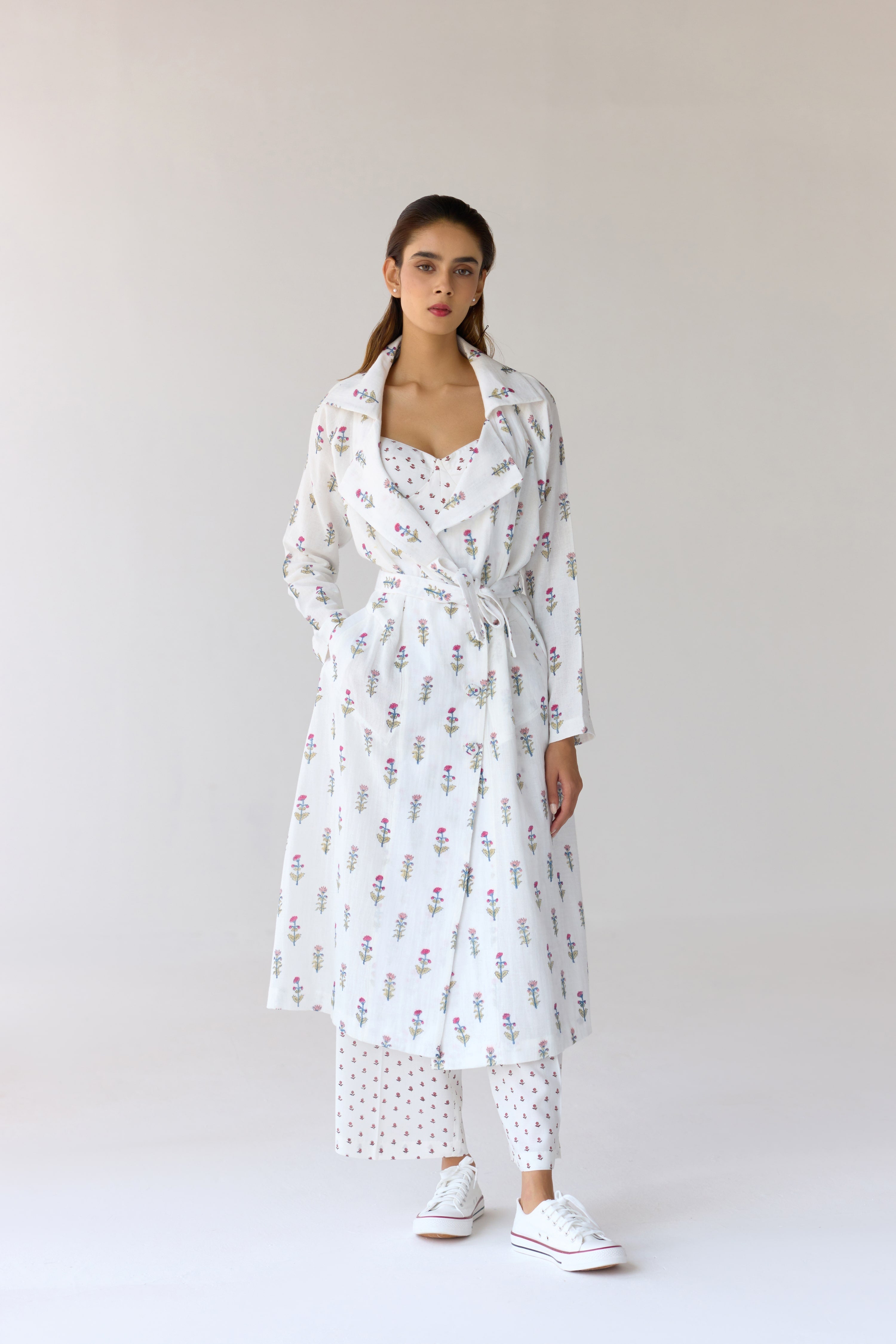 White Jacket Set - CNC206