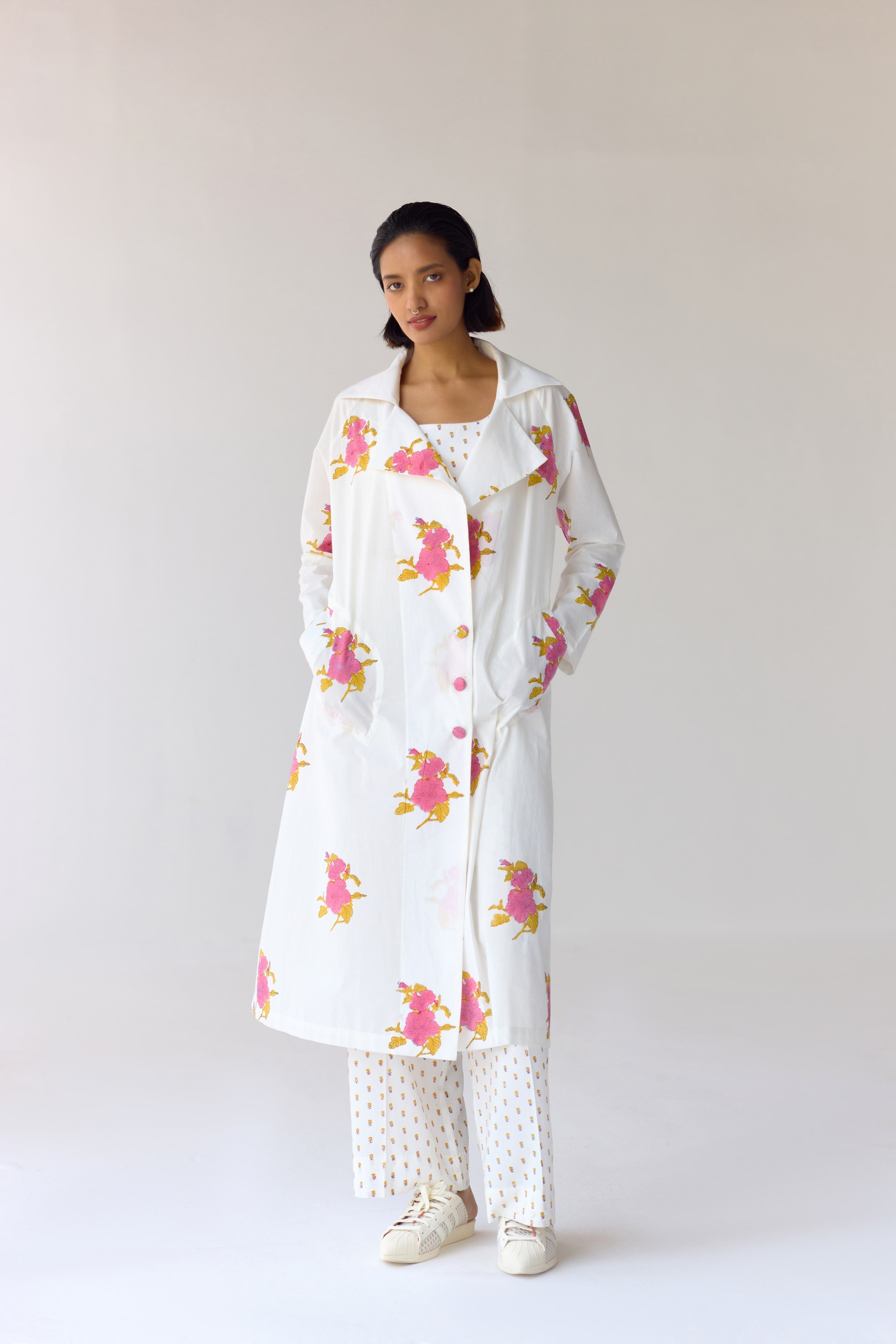 White Jacket Set - CNC207