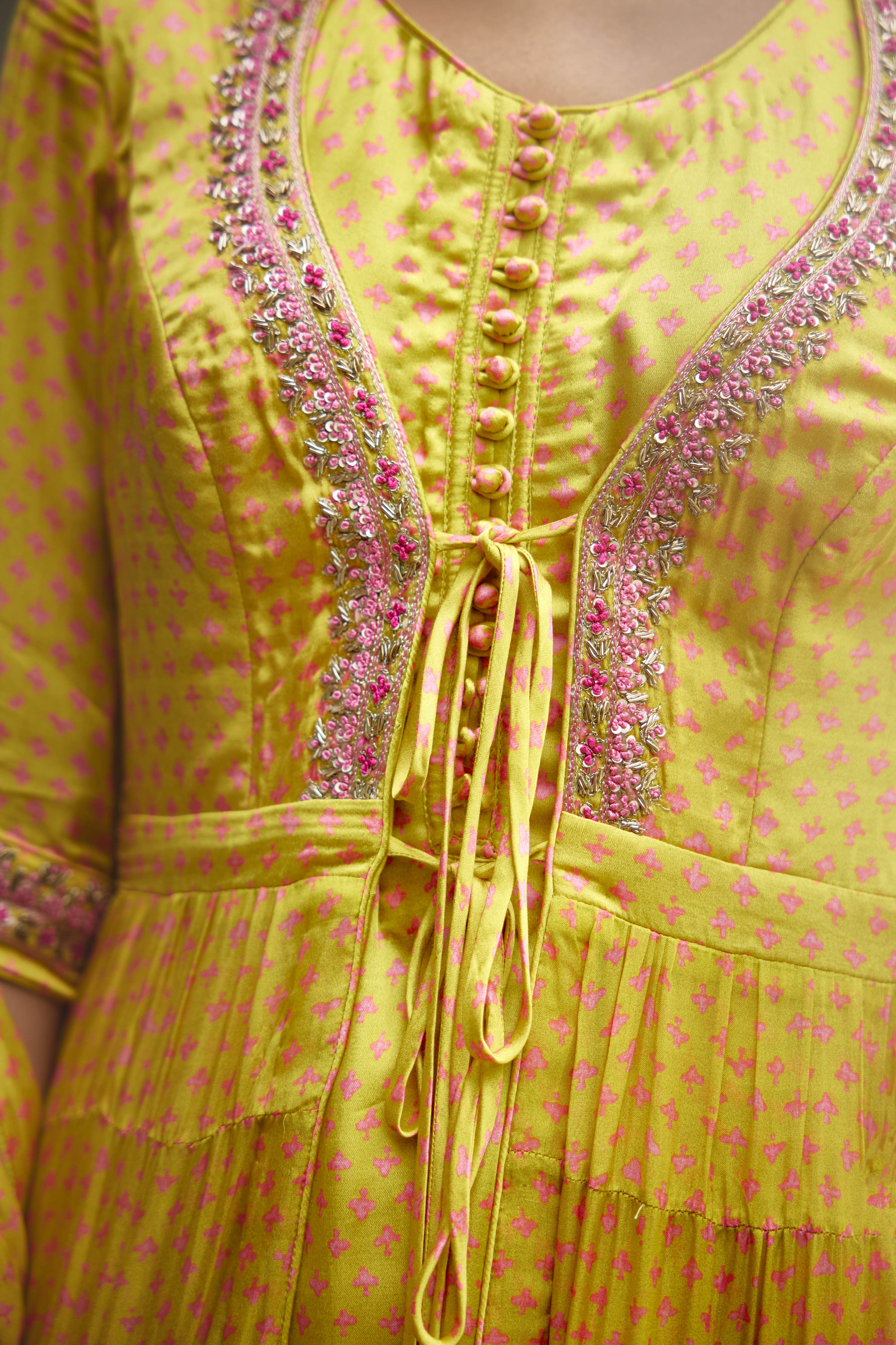 Light Yellow-Green Angrakha Set