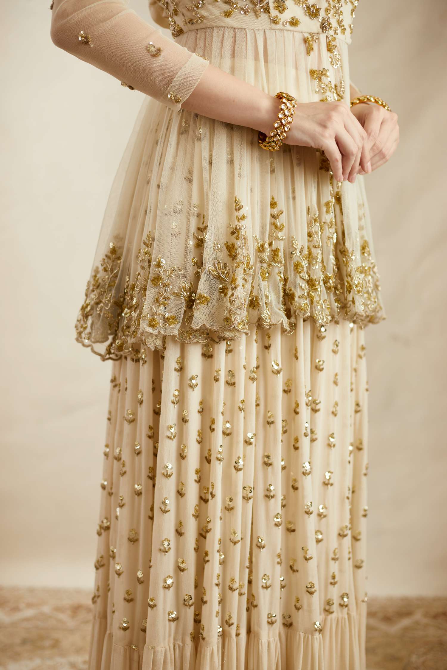 Off White Boot Peplum With Sharara