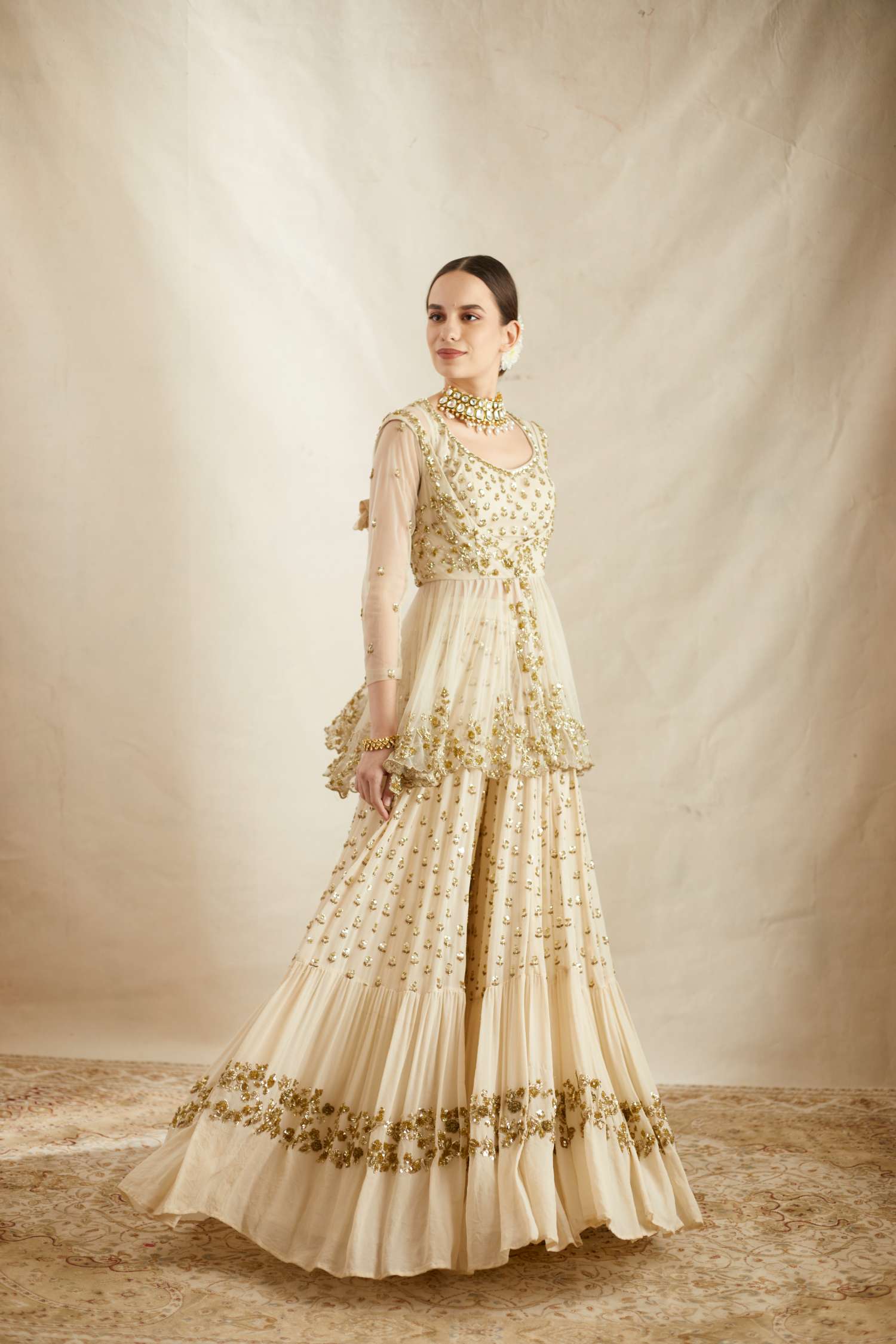 Off White Boot Peplum With Sharara