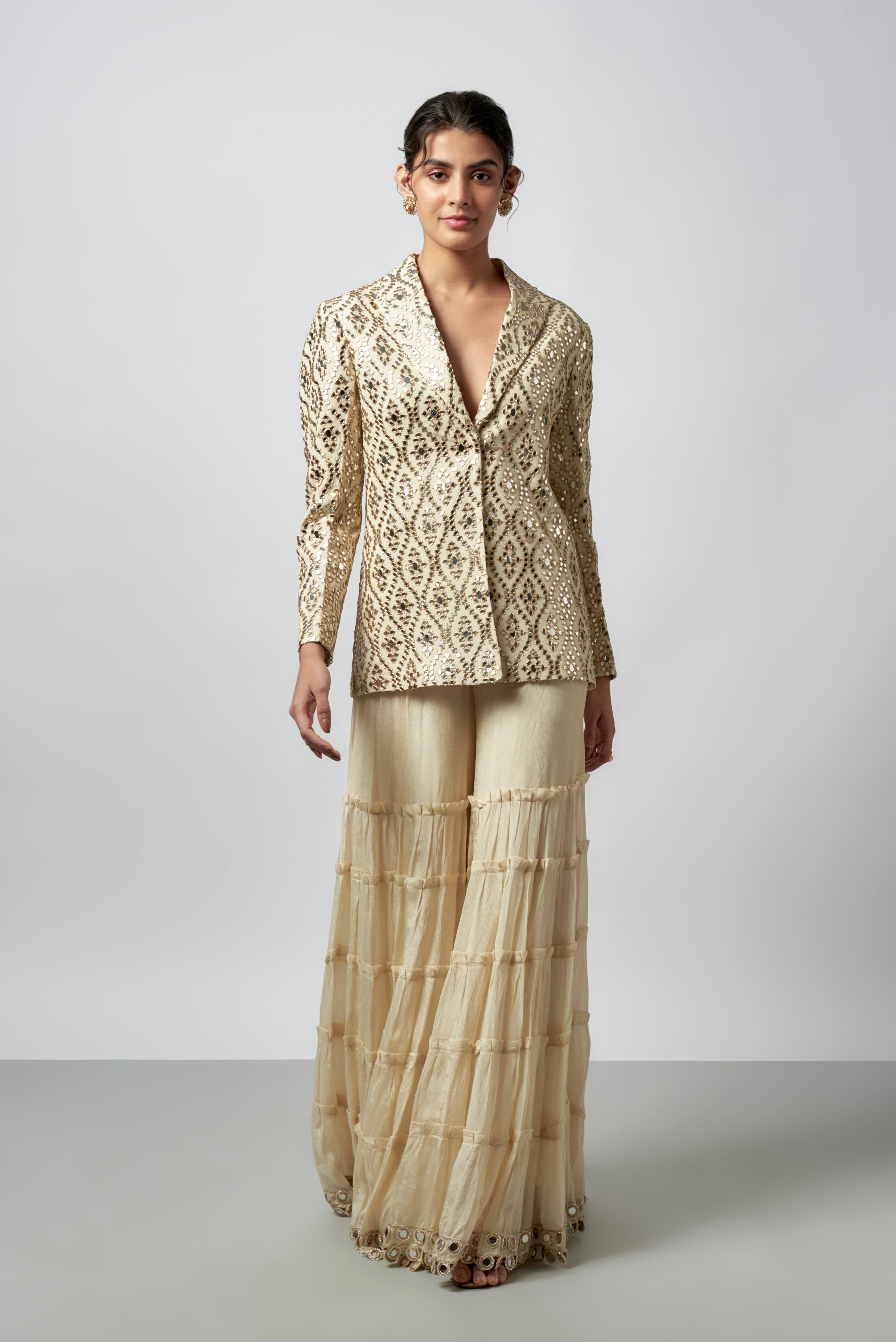 Agasti Sharara Set