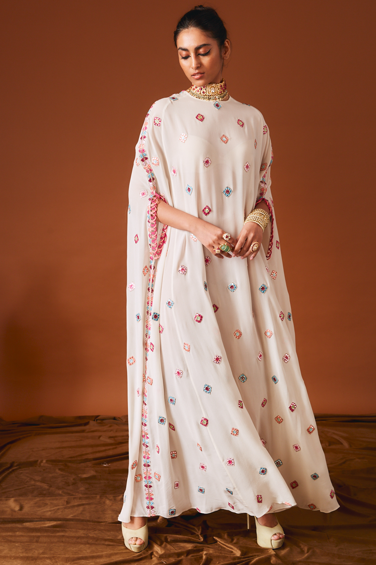 Ivory Georgette Kaftan With Mirror And Resham