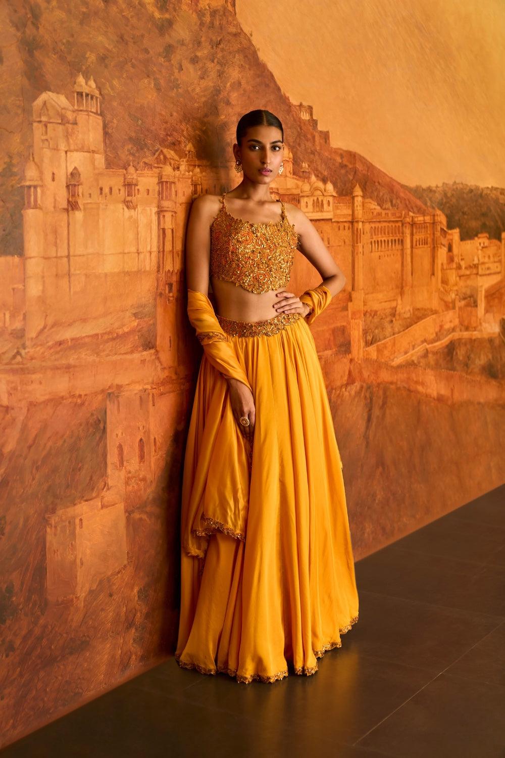 Choli ke Peeche Lehenga