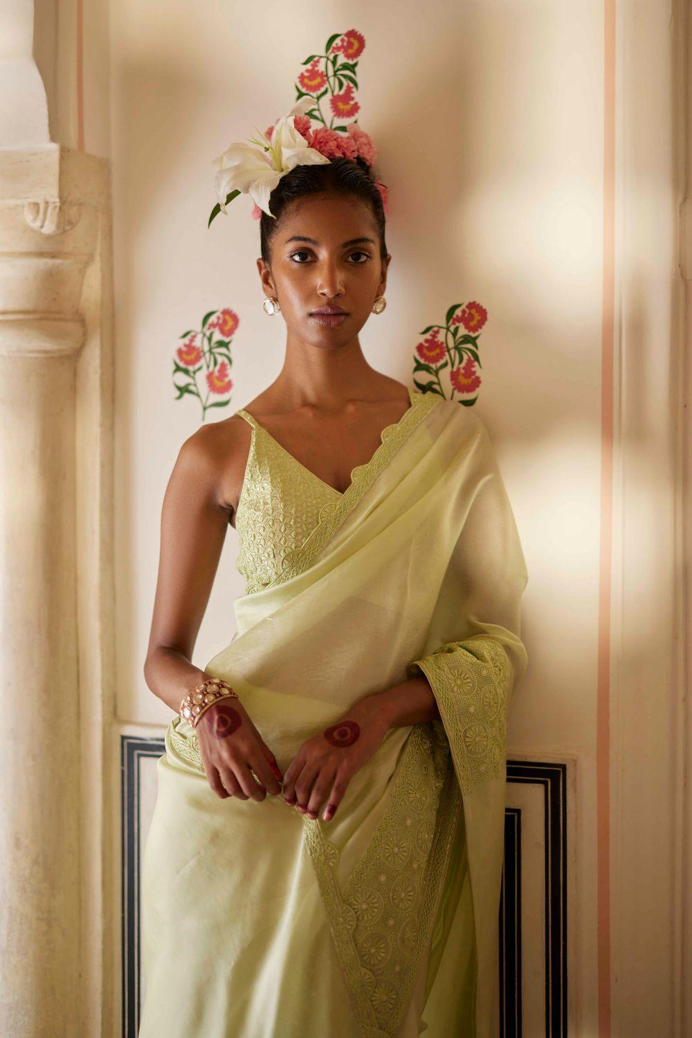 The Jharoka Sari