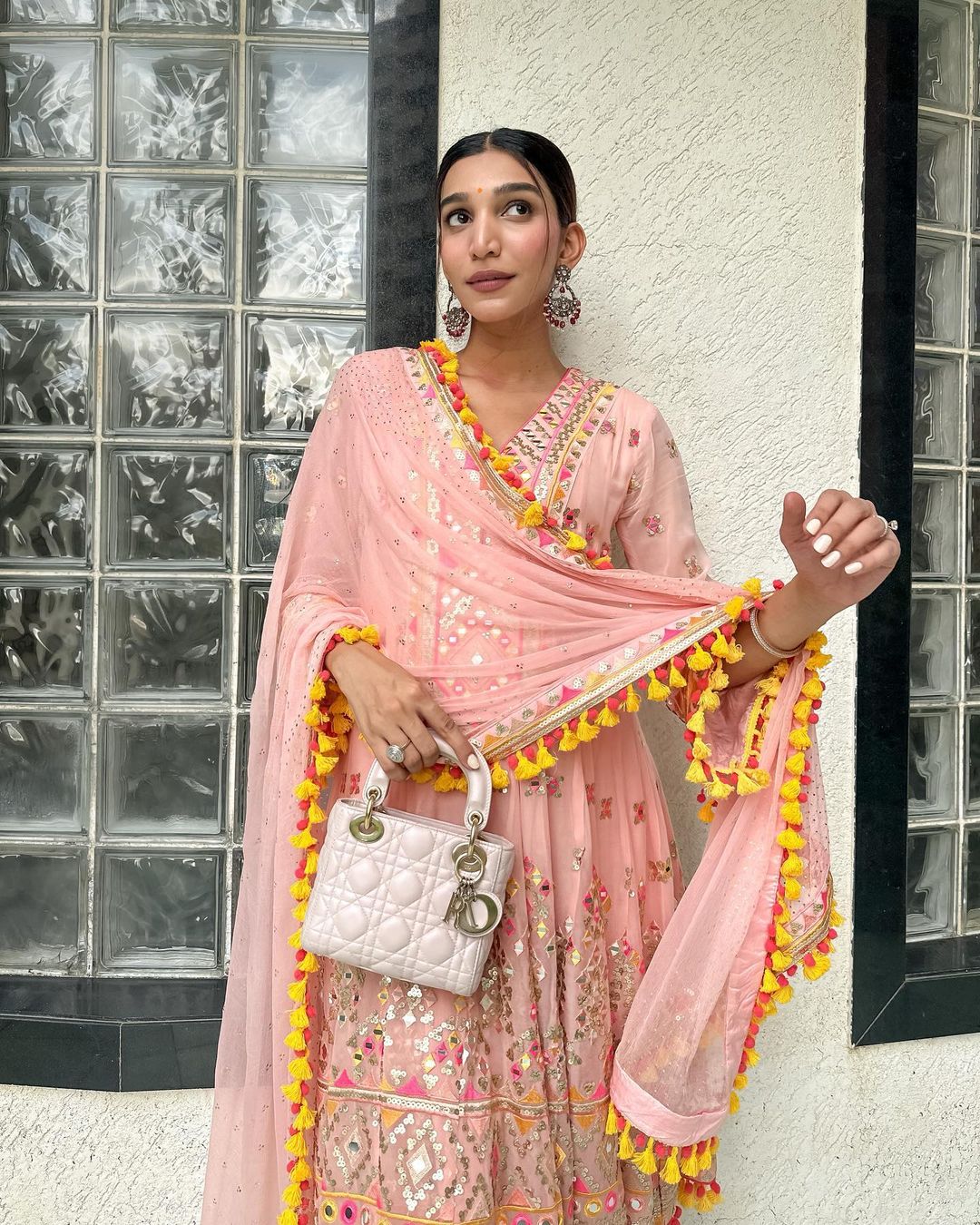 Priyal dhoti set-Juhi Godambe