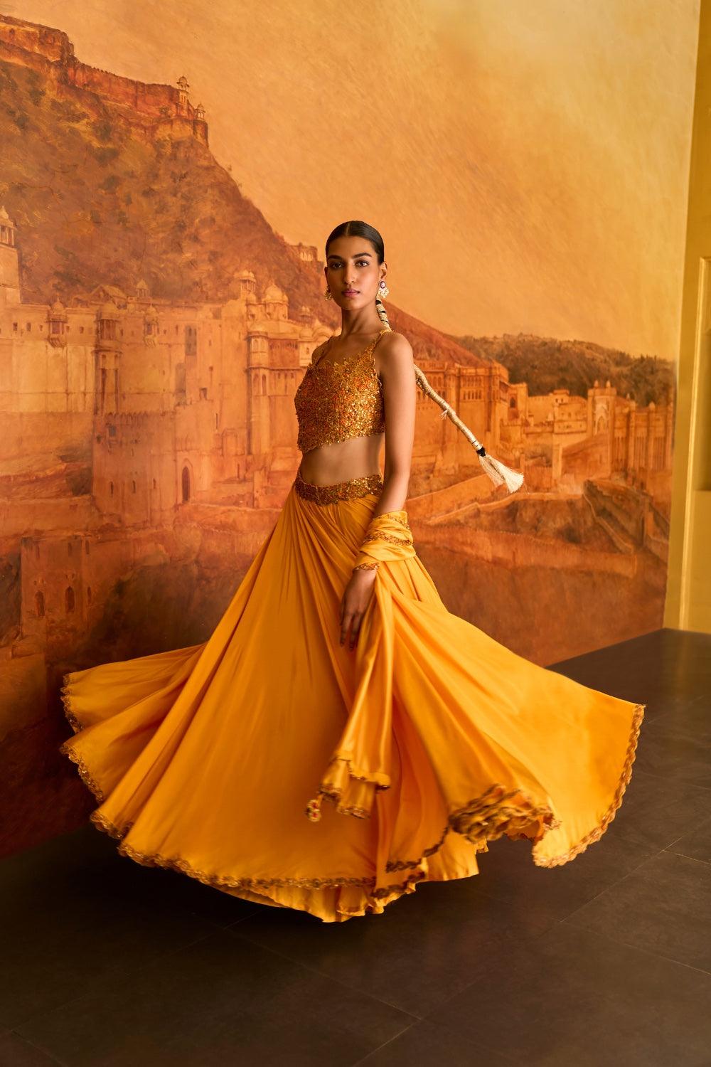 Choli ke Peeche Lehenga