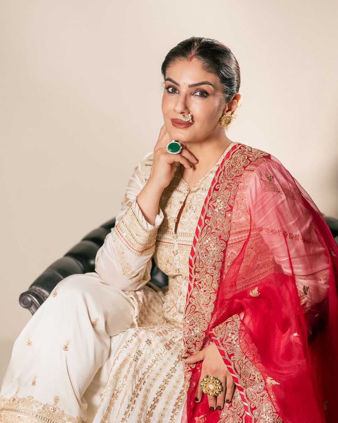 Raveena Tandon in Suhana Ag set