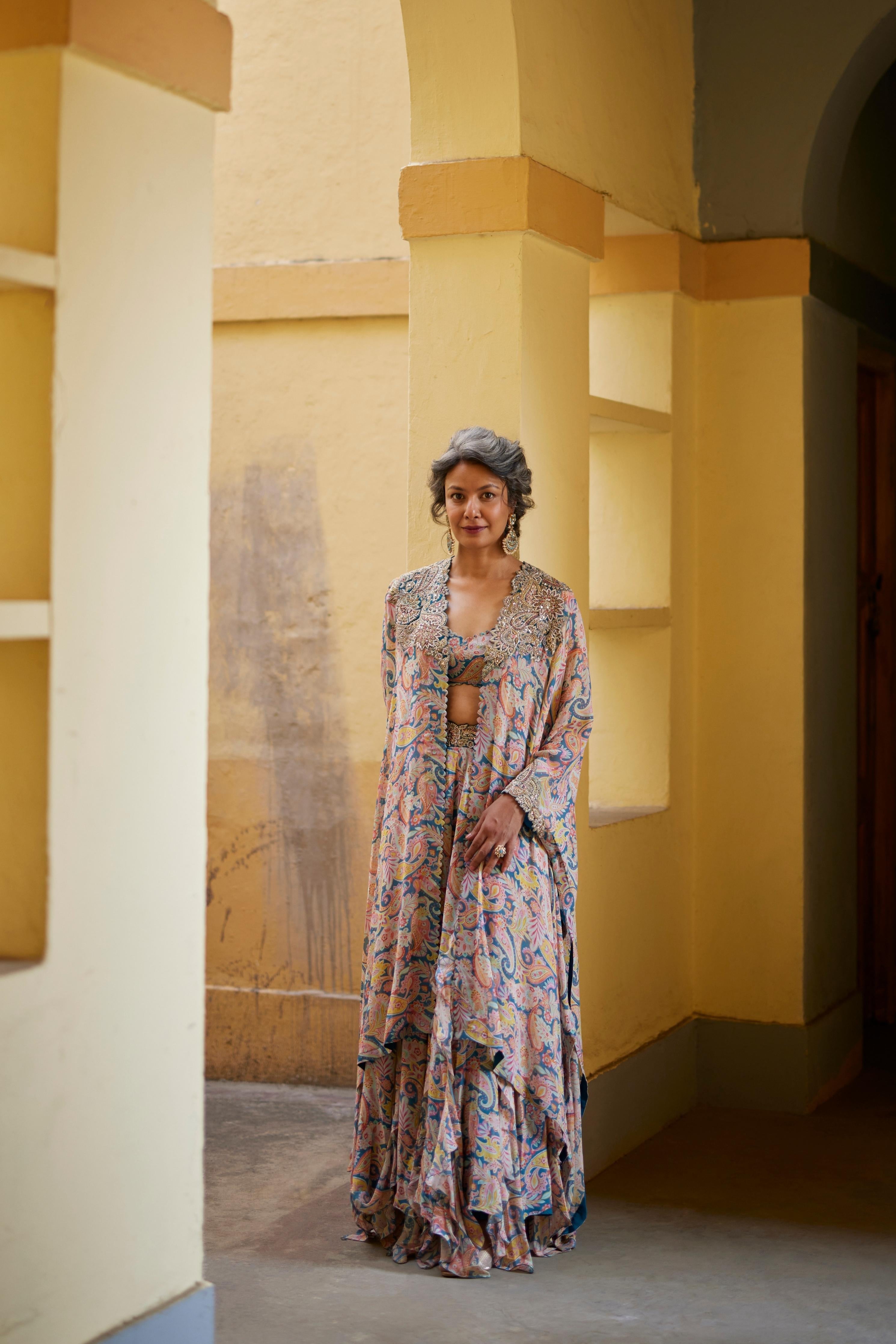 Mihir Cape Set