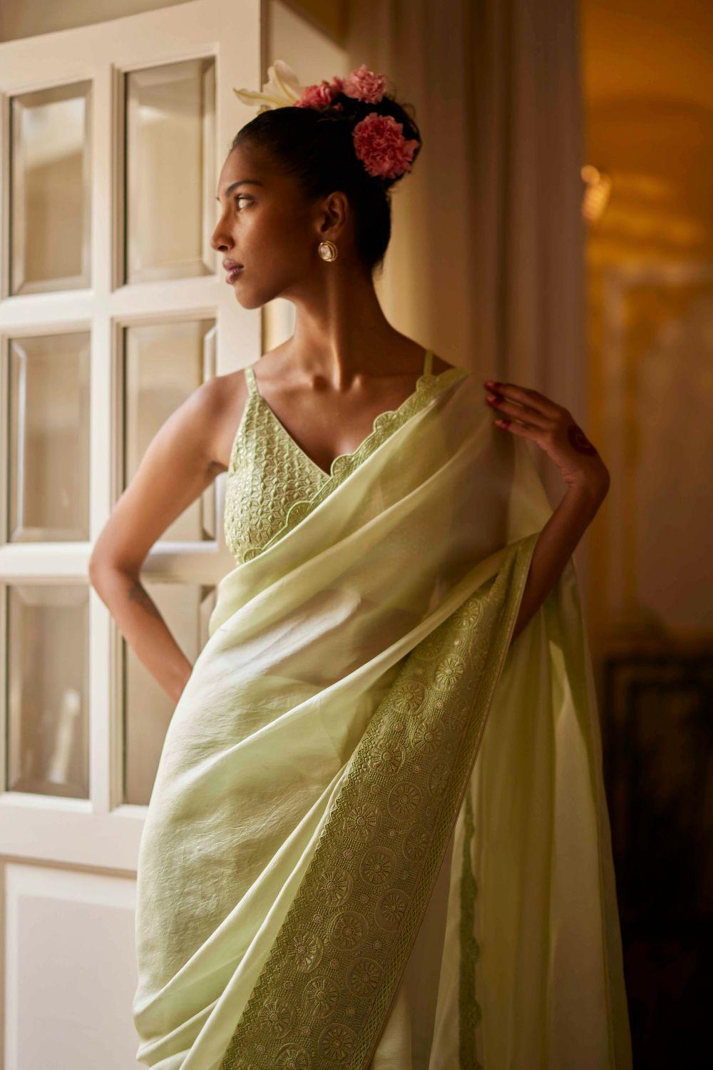 The Jharoka Sari