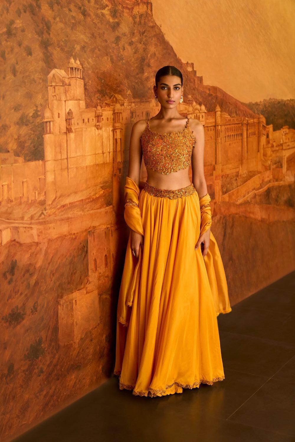 Choli ke Peeche Lehenga