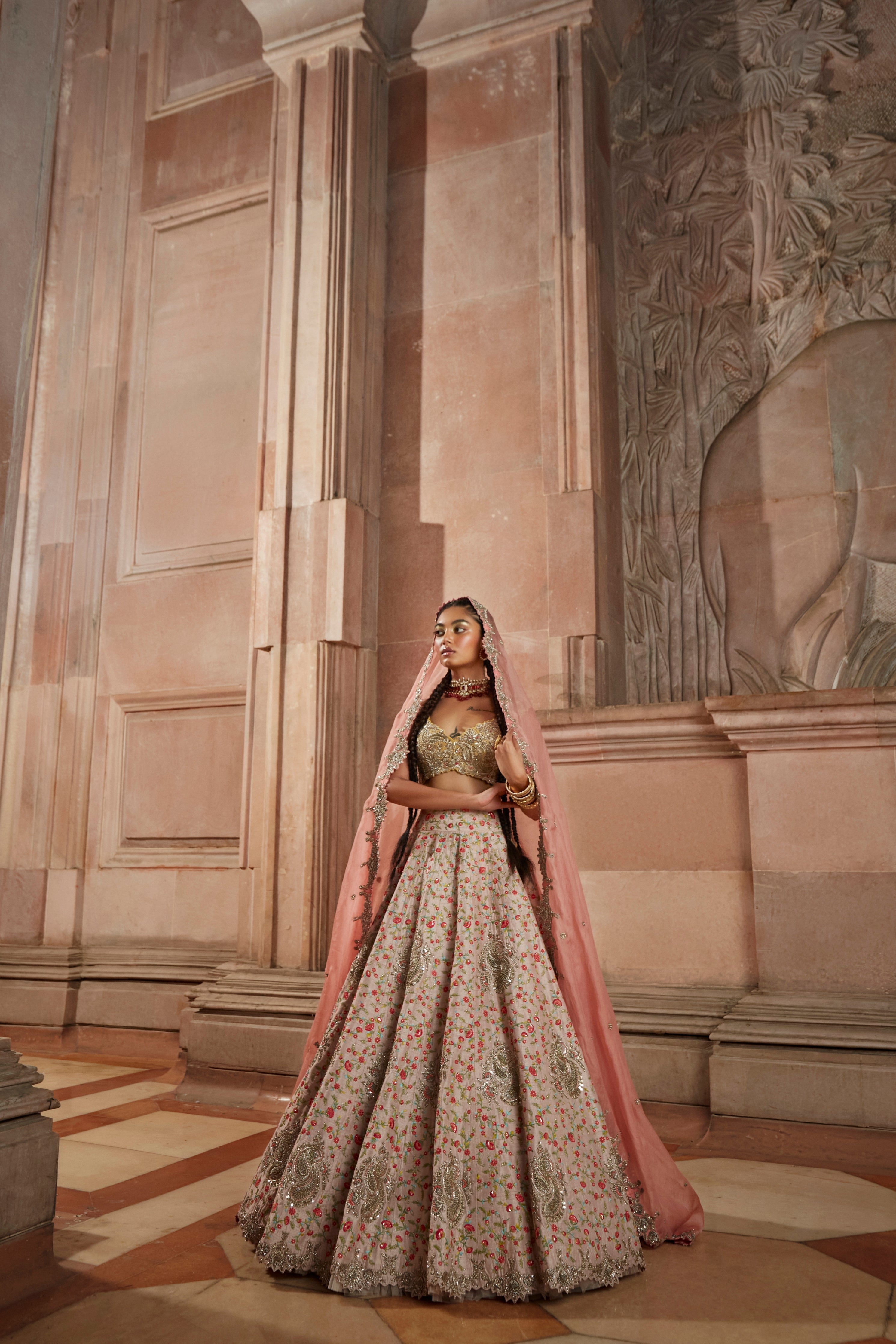 Nemali lata lehenga