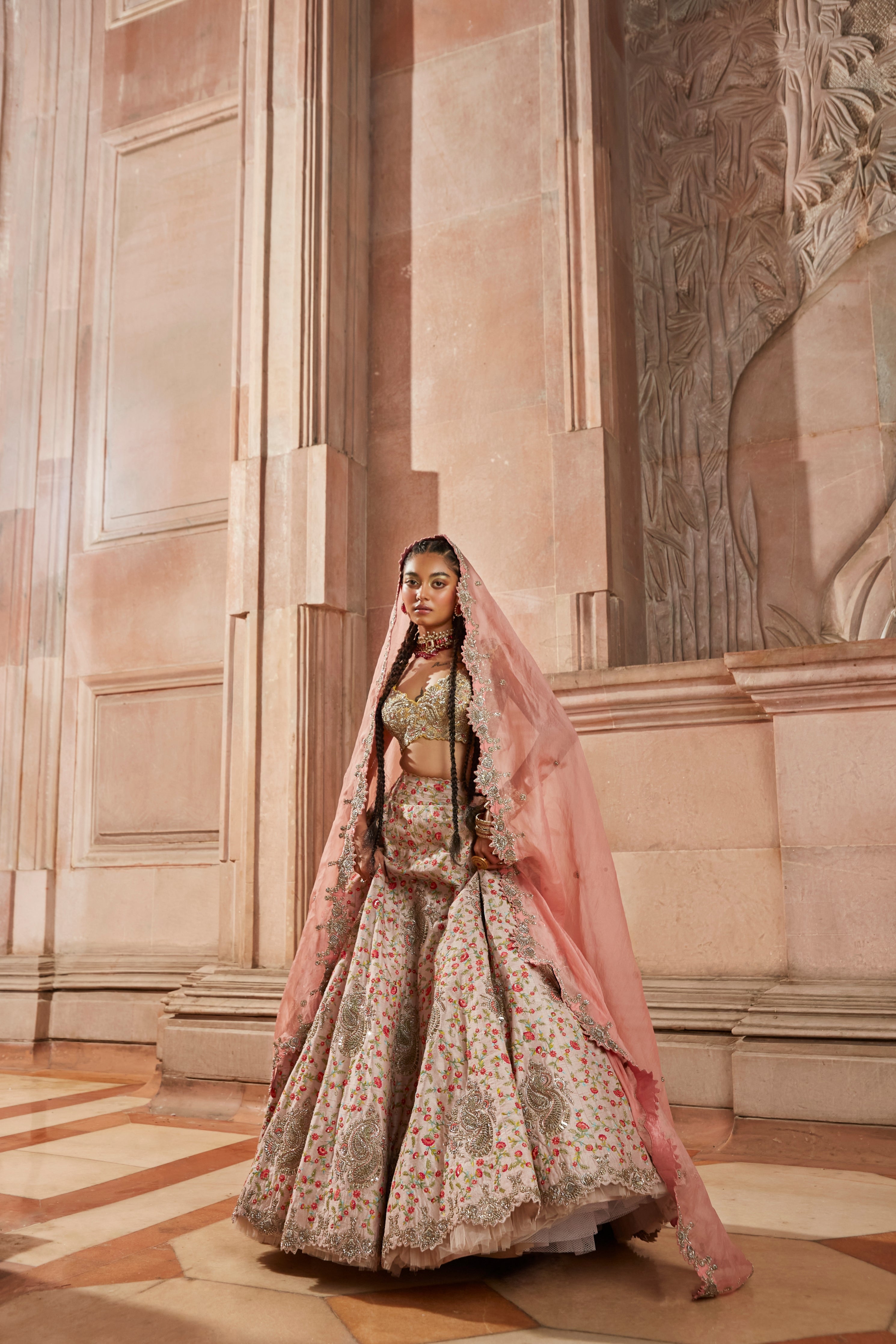 Nemali lata lehenga