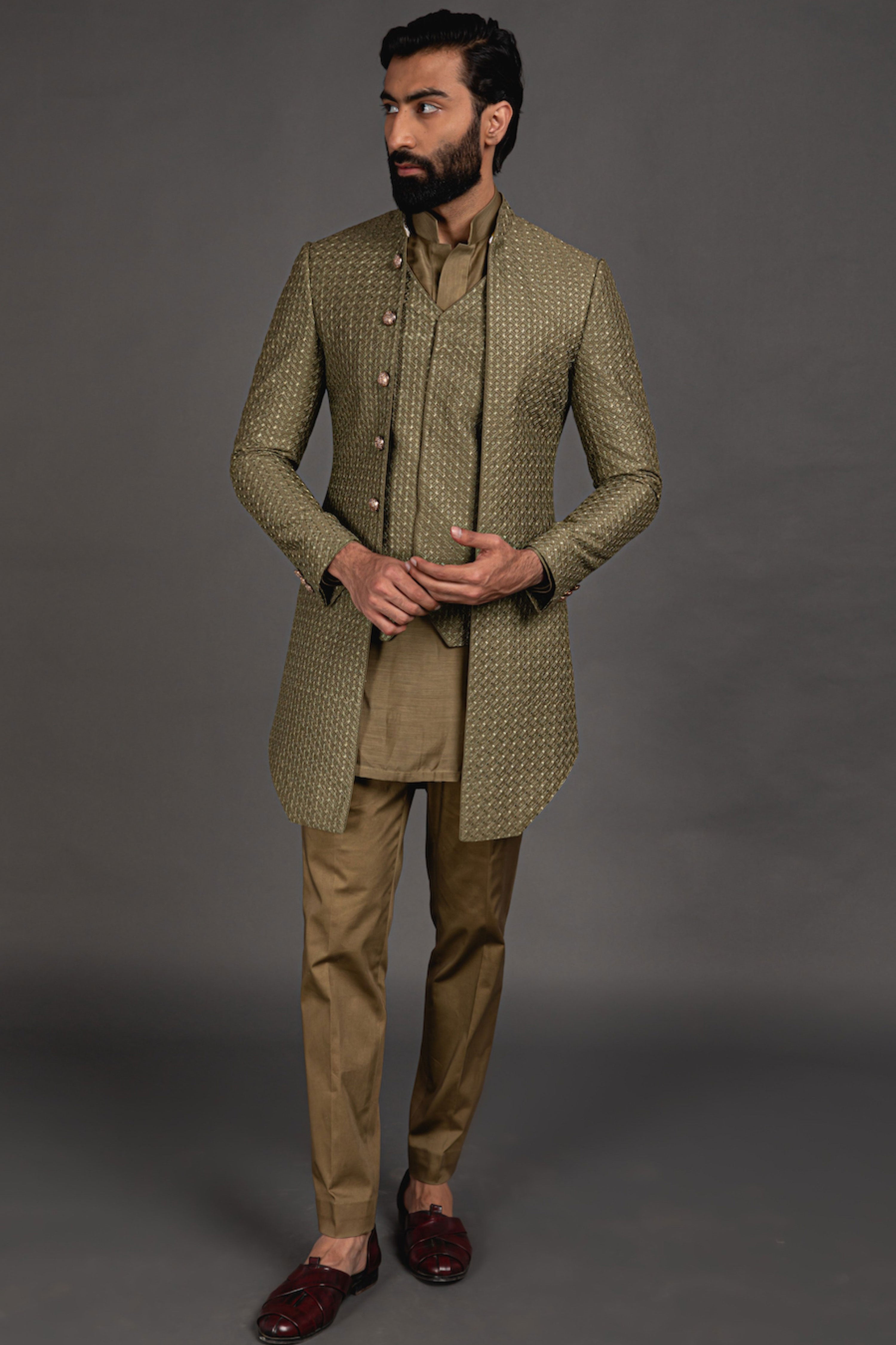 Inara Motif Achkan Set