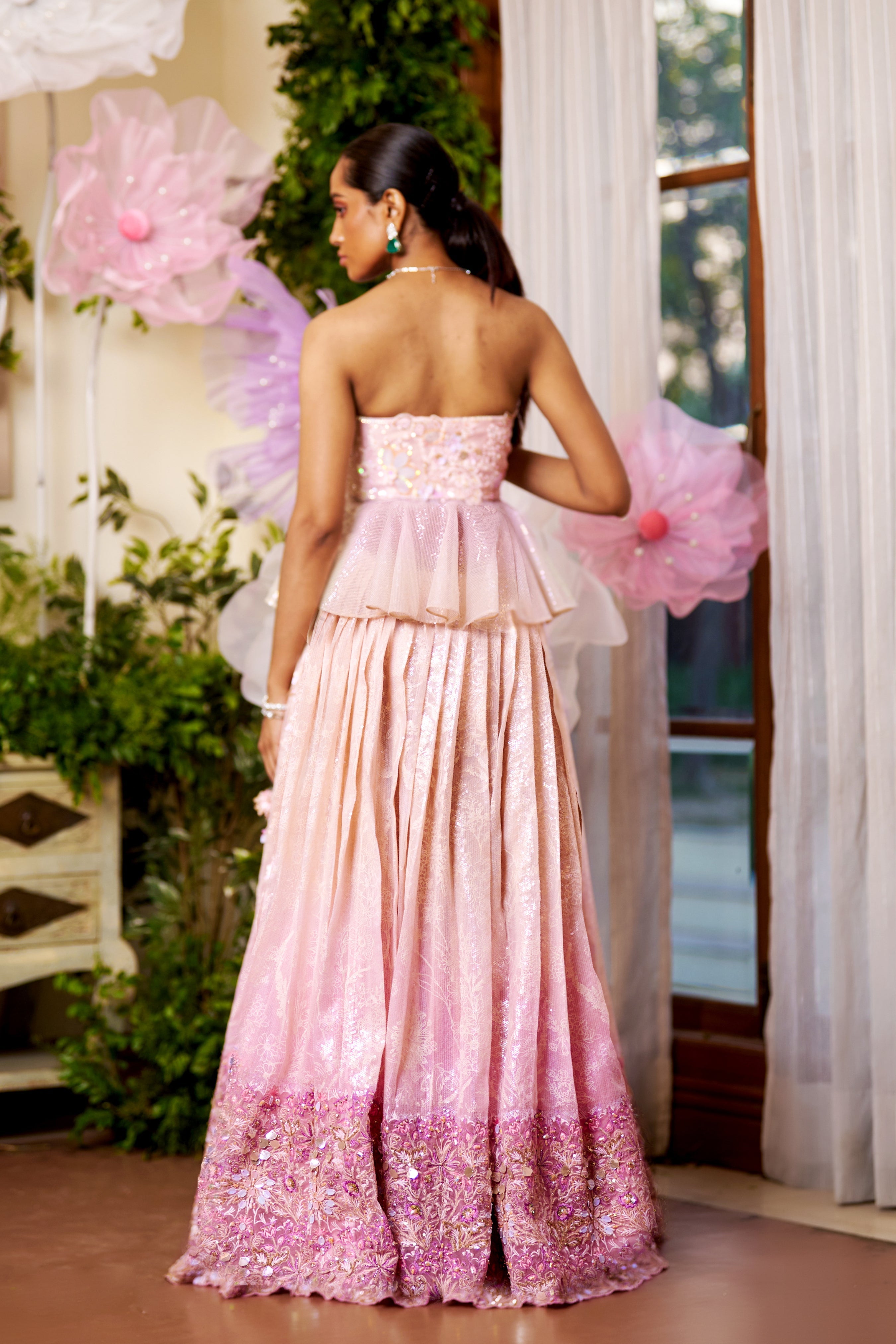 Anahira Lehenga