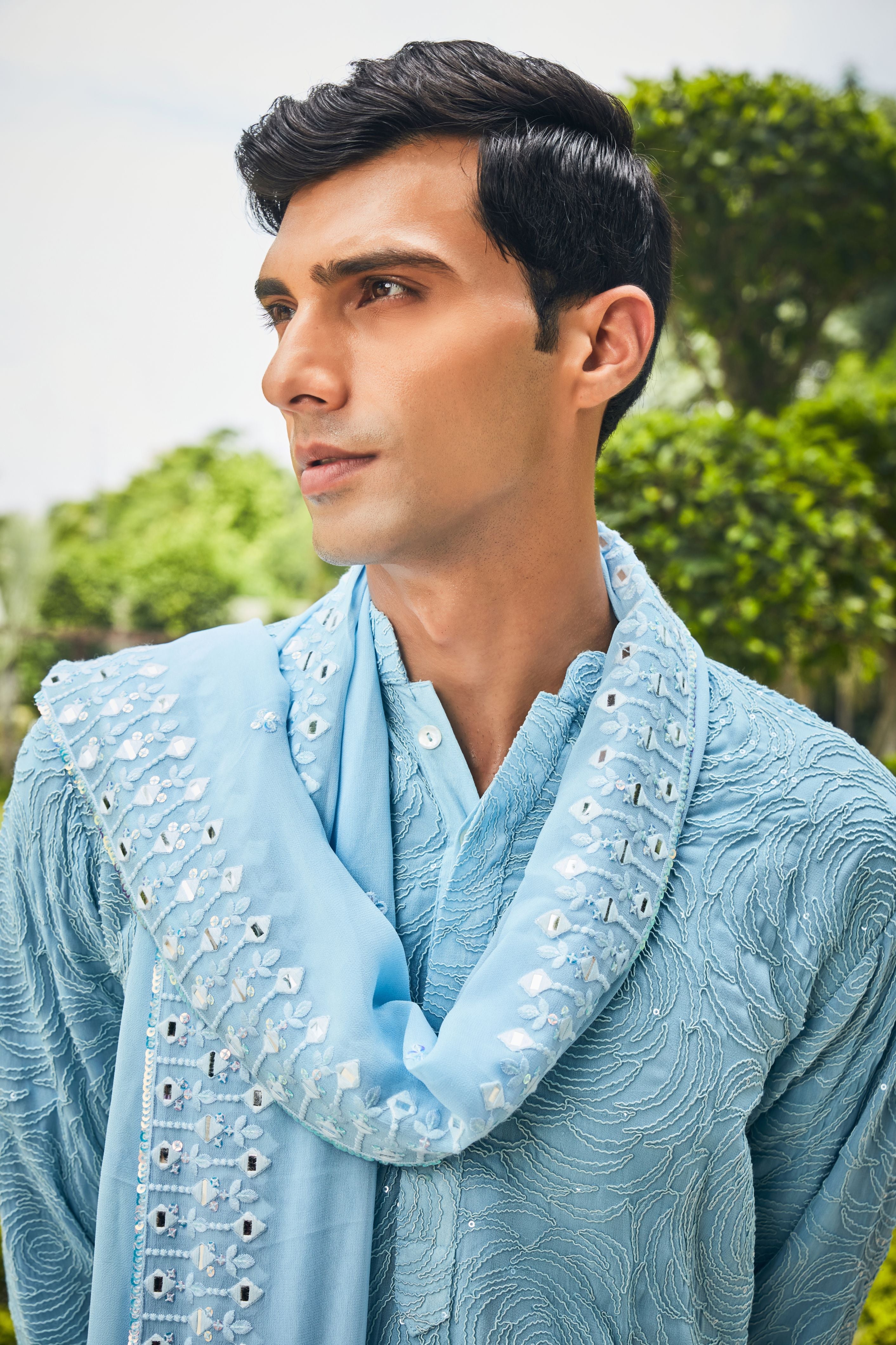 Udvah Kurta Set