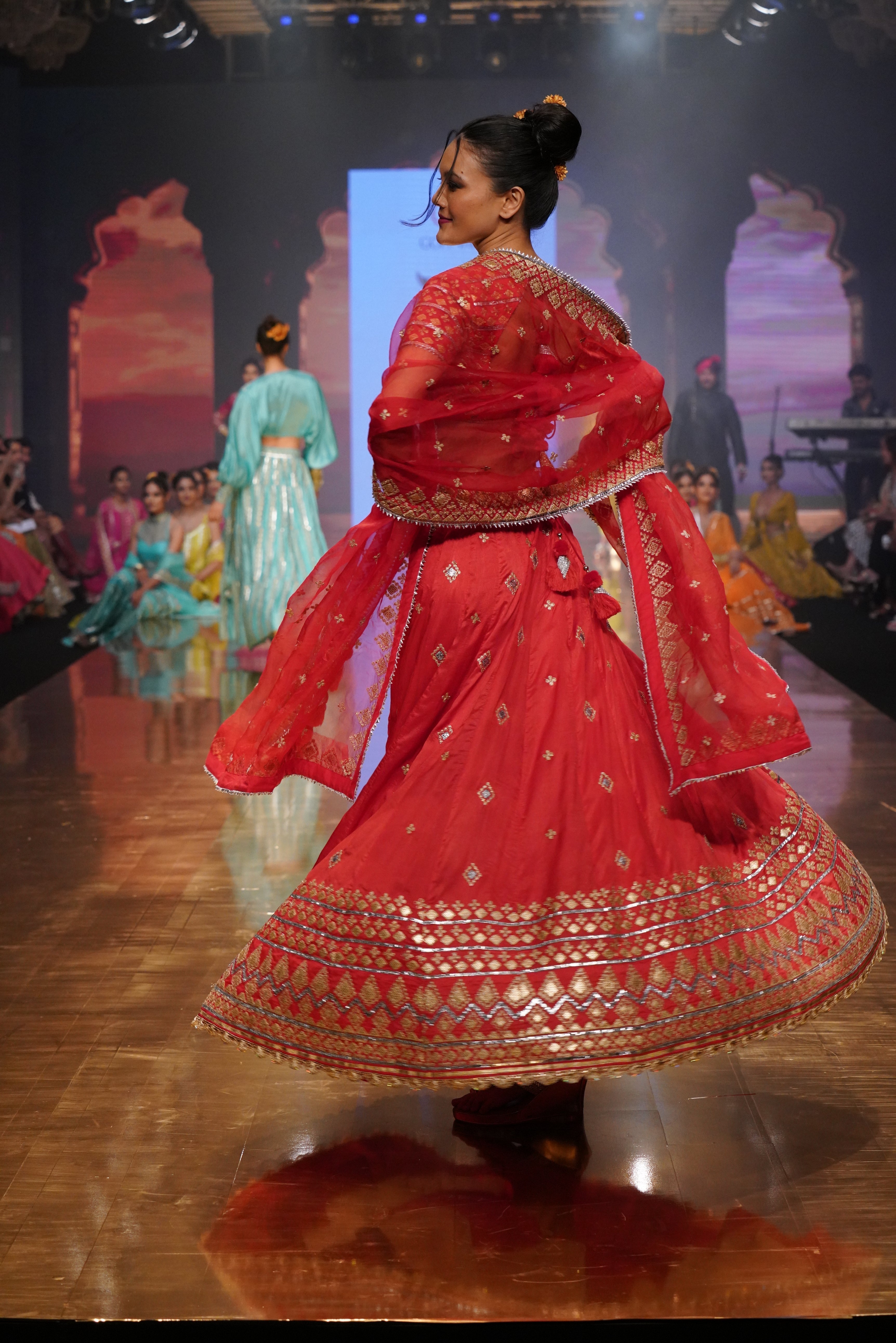 Ruhi Lehenga Set