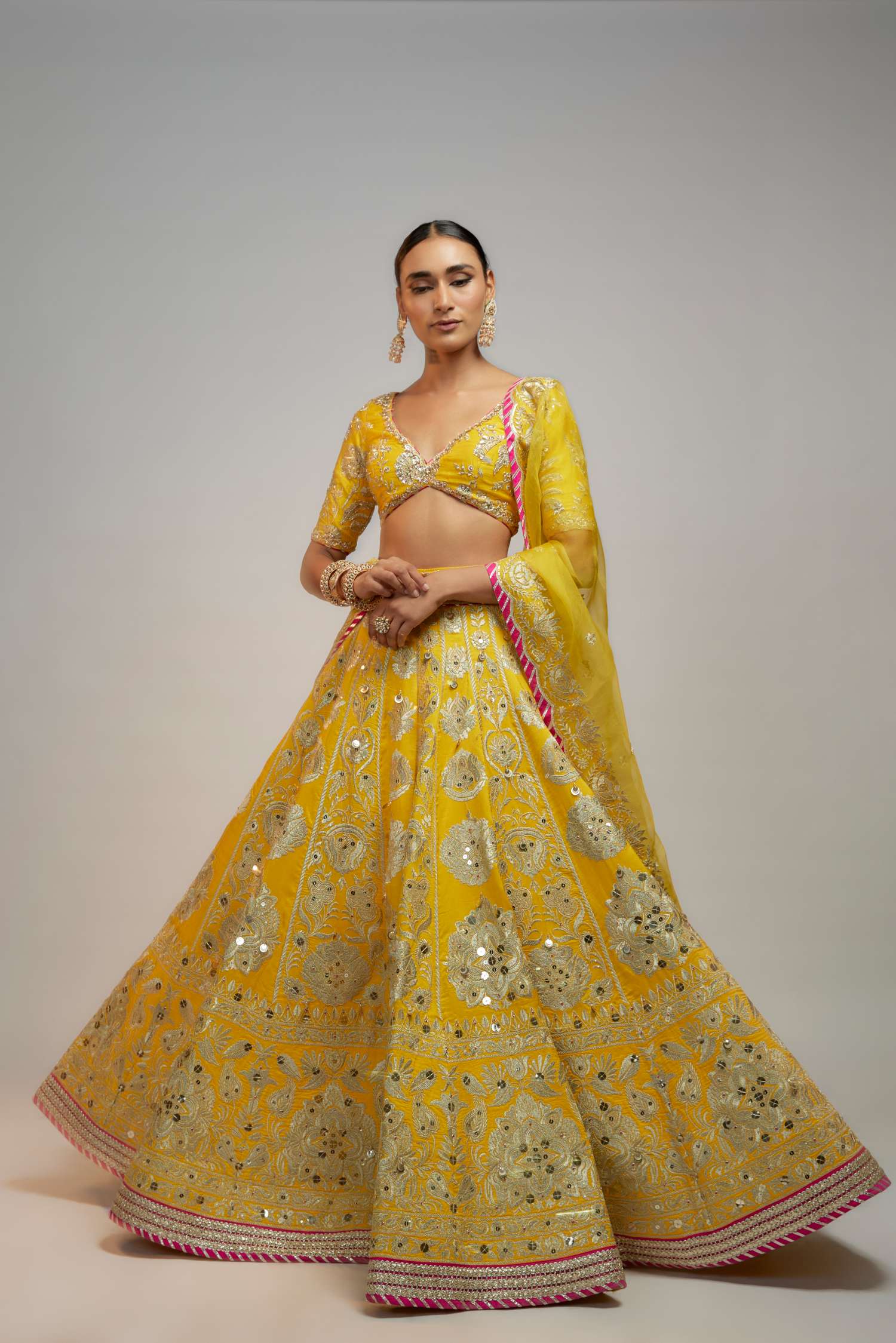 Sara Lehenga Set