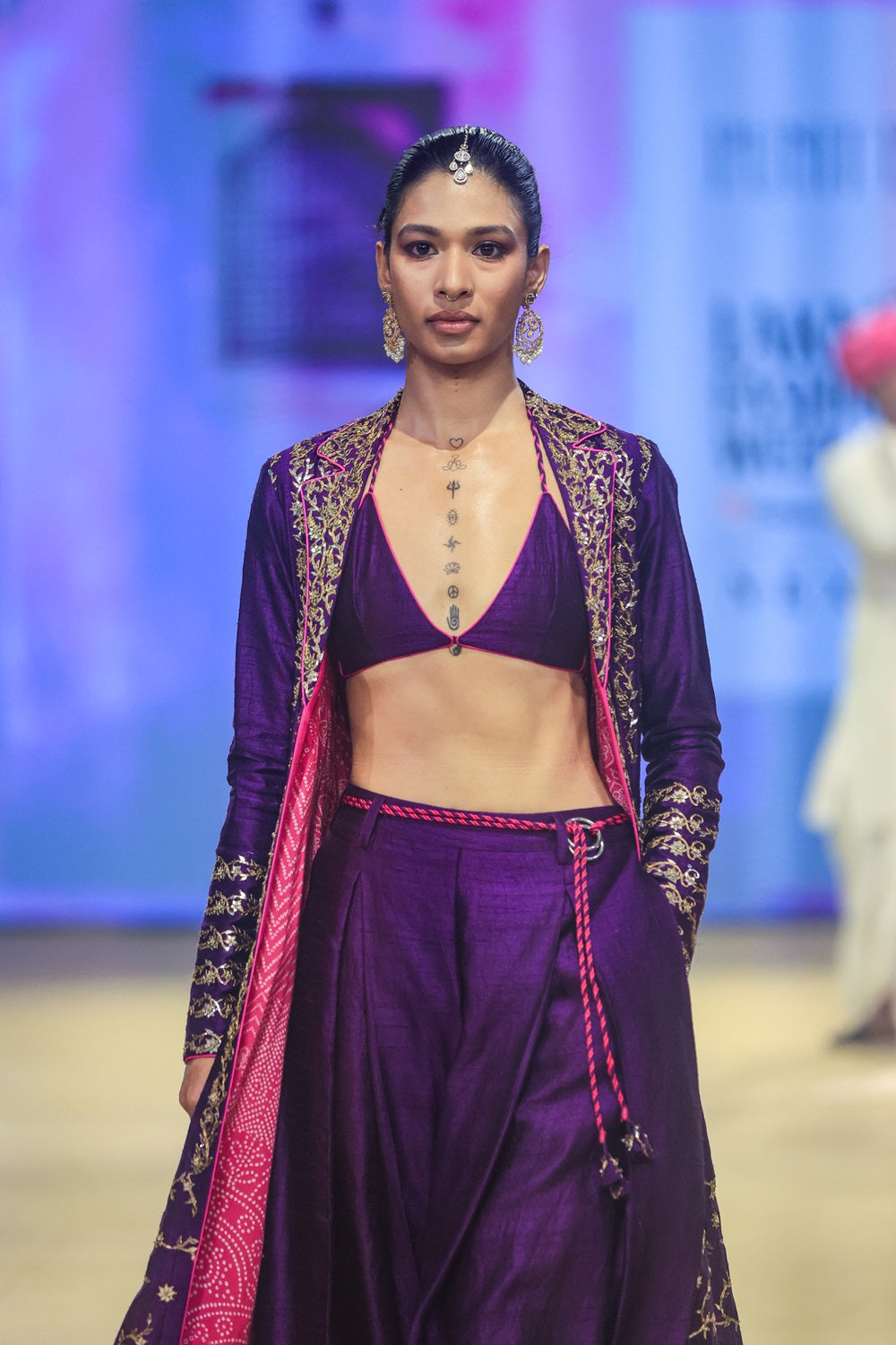 The Kalidaar Jacket Set