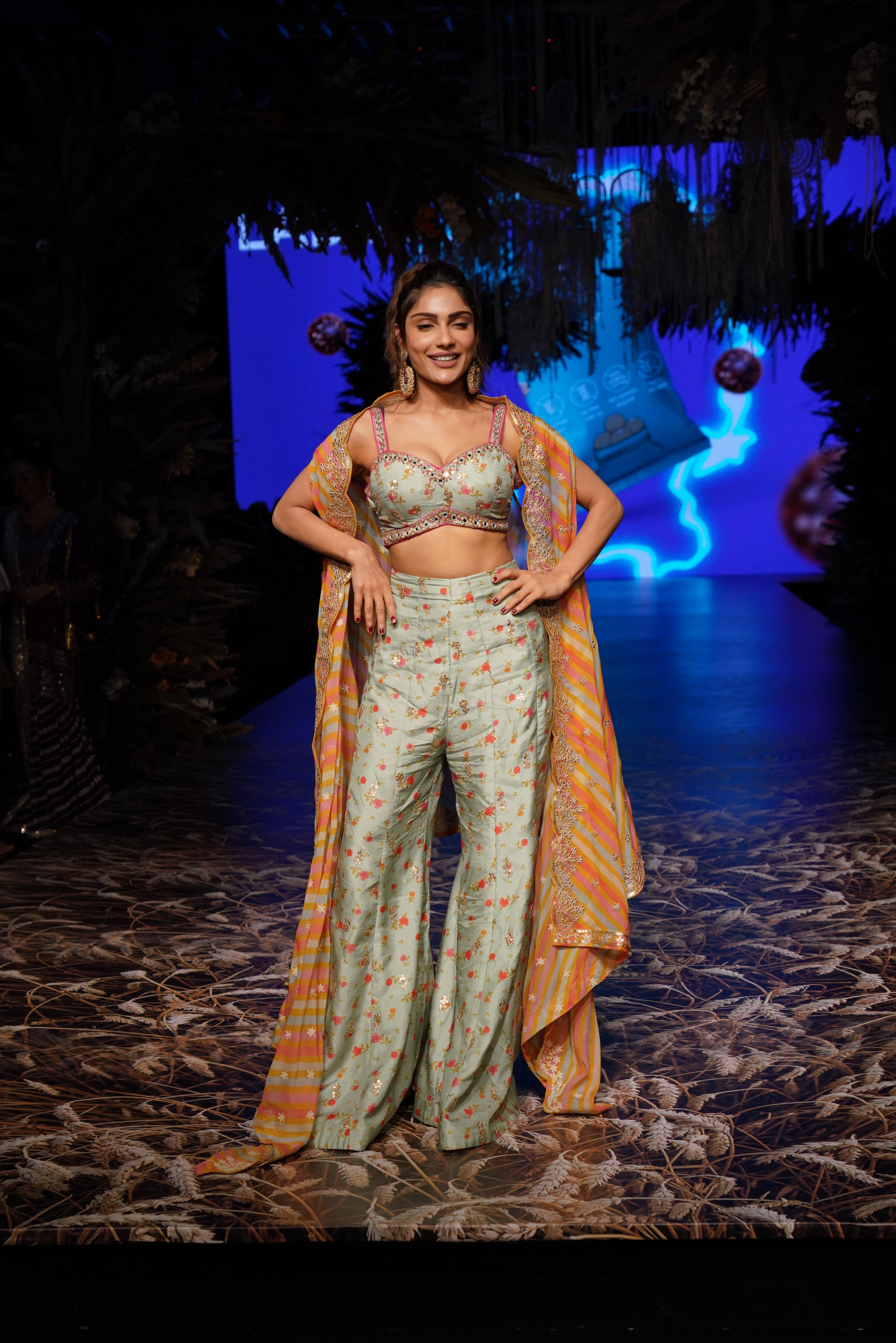 Rashida Panel Pant With Cape -Ishita Raj