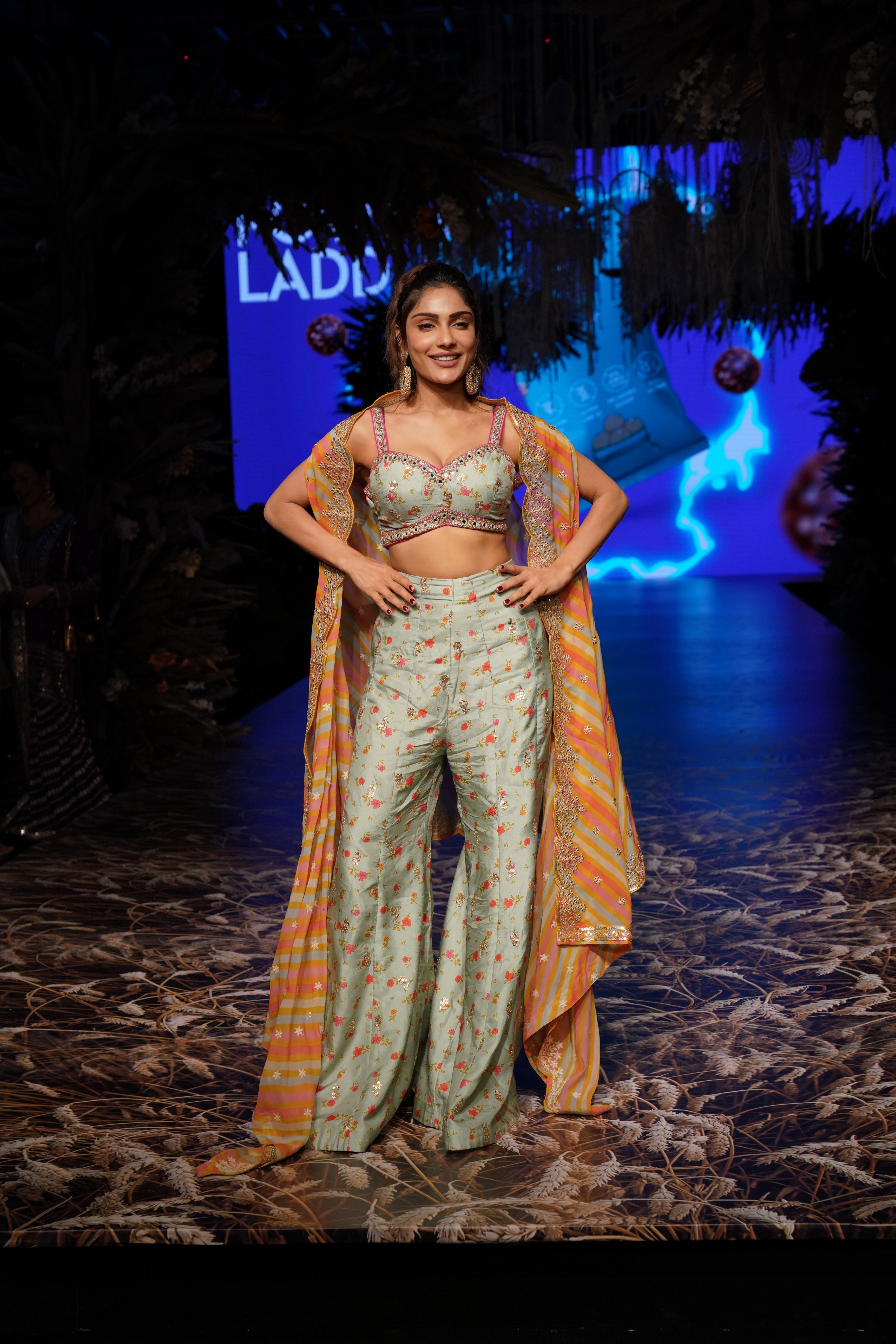 Rashida Panel Pant With Cape -Ishita Raj