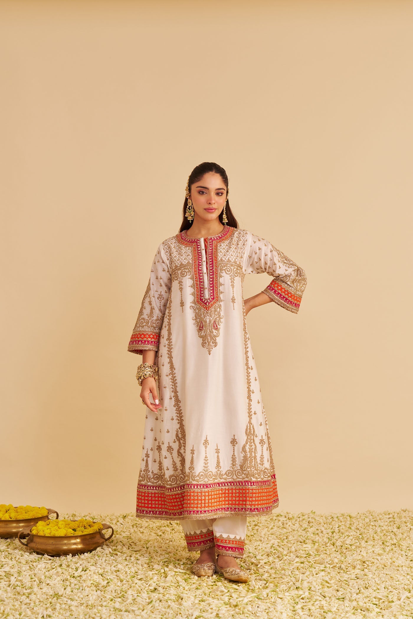 Nargis - Dabka Zardozi Embroidered Rich Banarasi Kalidaar Daisy Ivory Long Chauga Set
