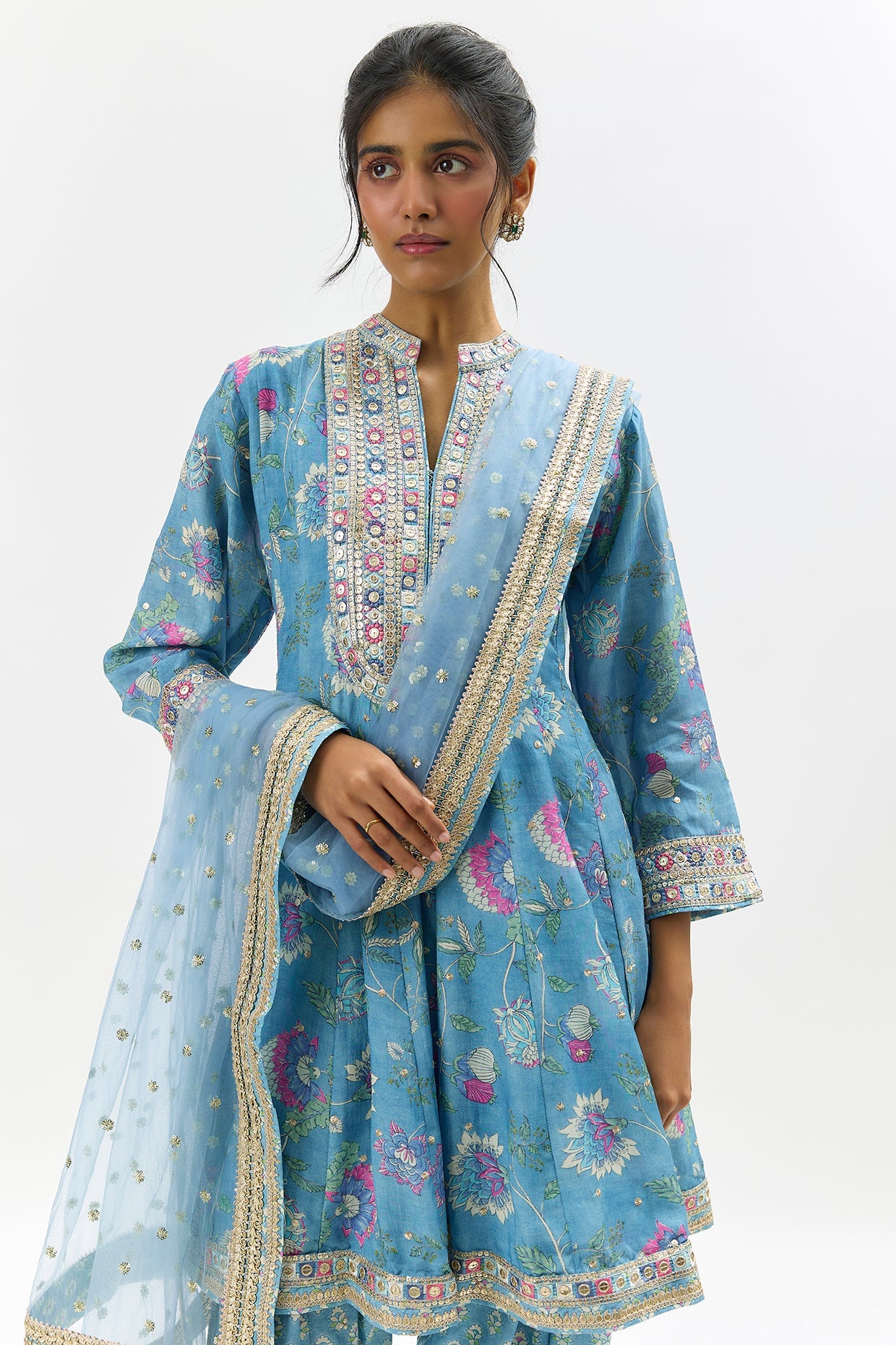 Priyagini AG Set