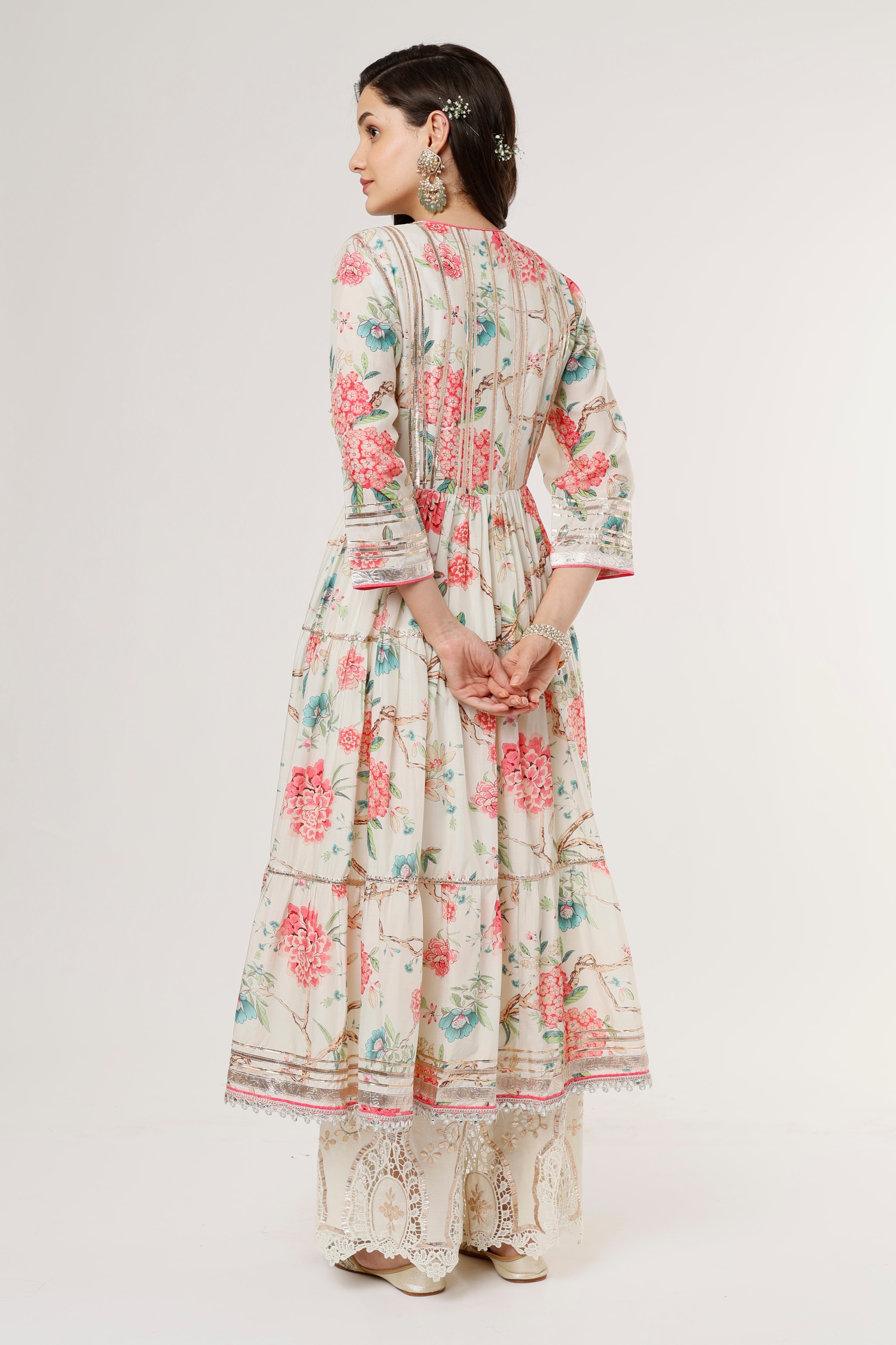 Madhu Tiered Ag Set