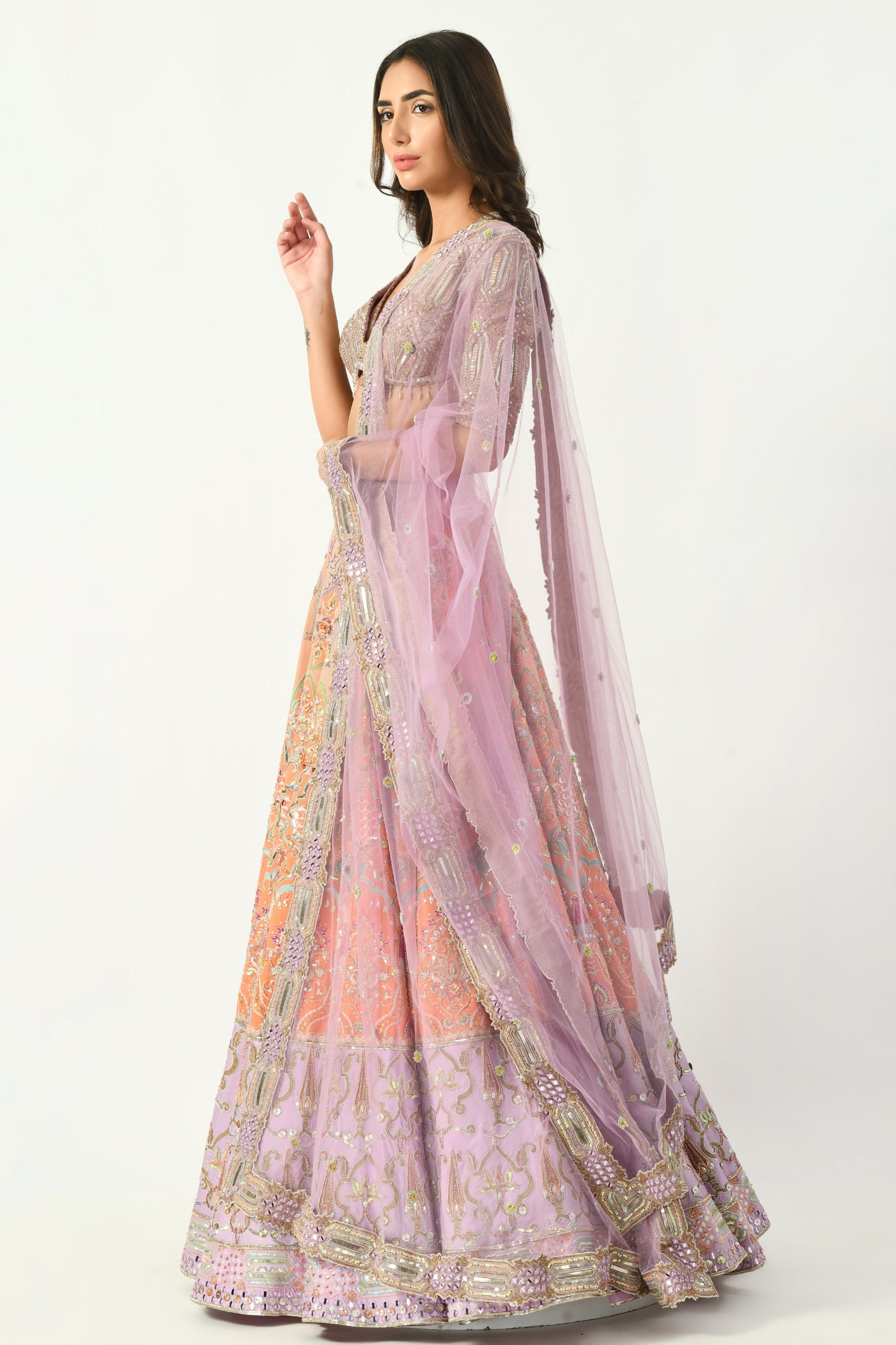 Husnah Lehenga