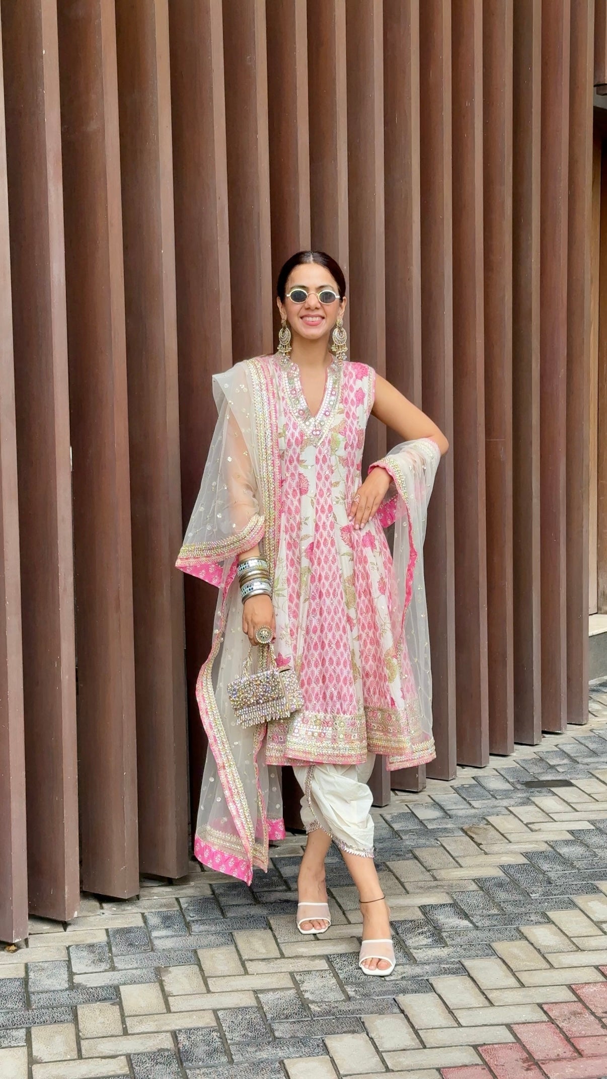 Sneha Advani in Smriti AG Set