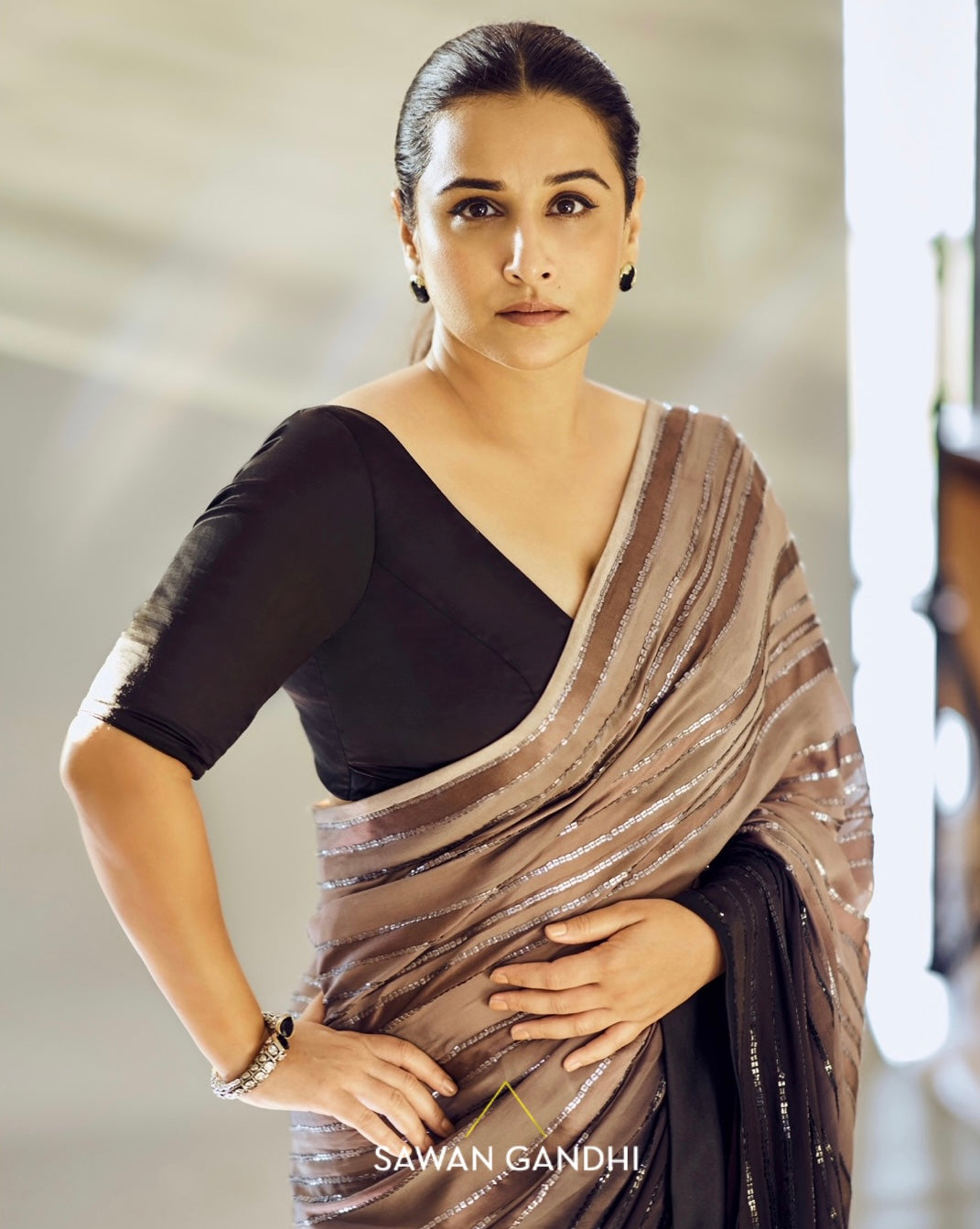 Vidya balan in Black to taupe ombre saree