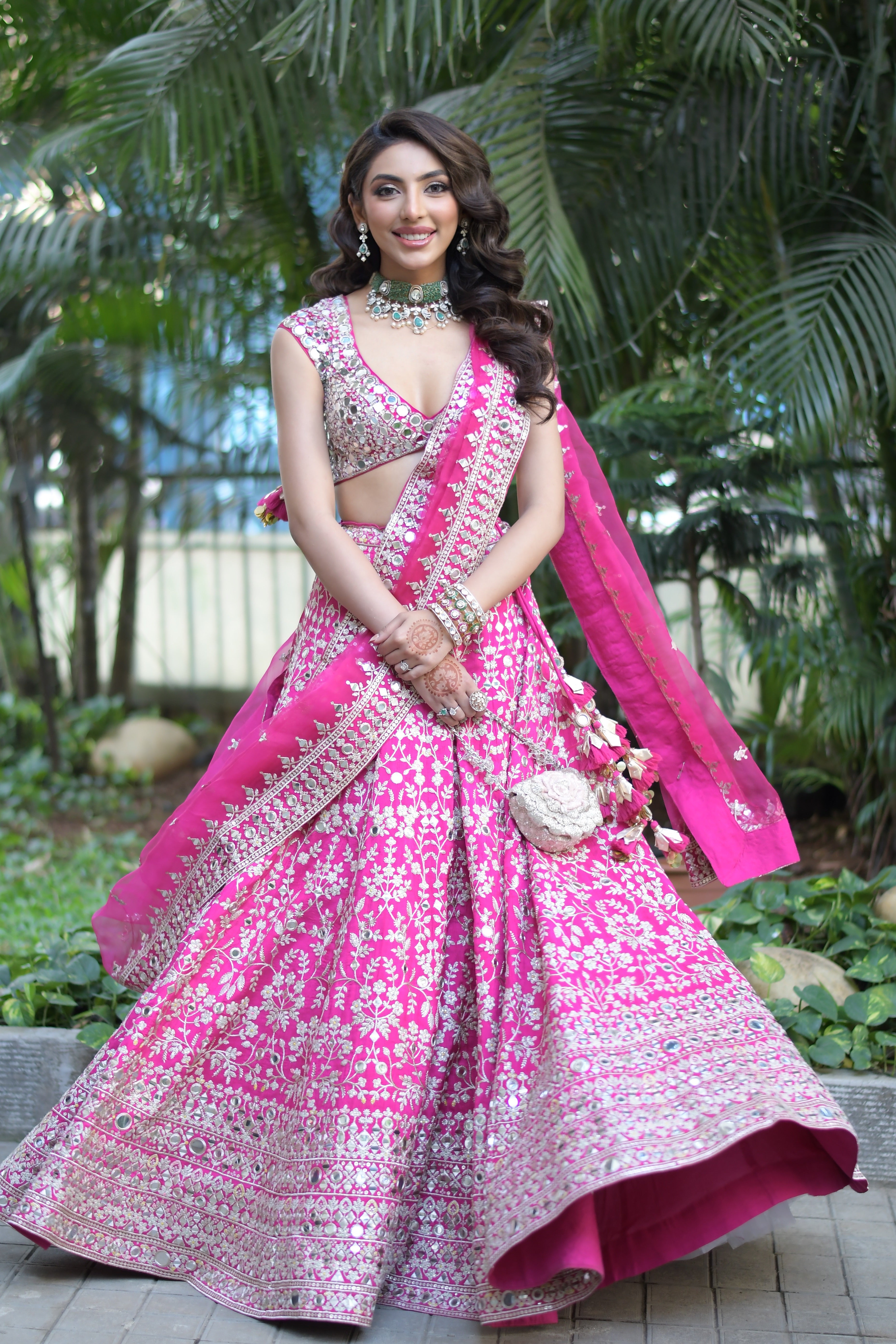 Mallaikaa Chheda in Niranjana Lehenga Set