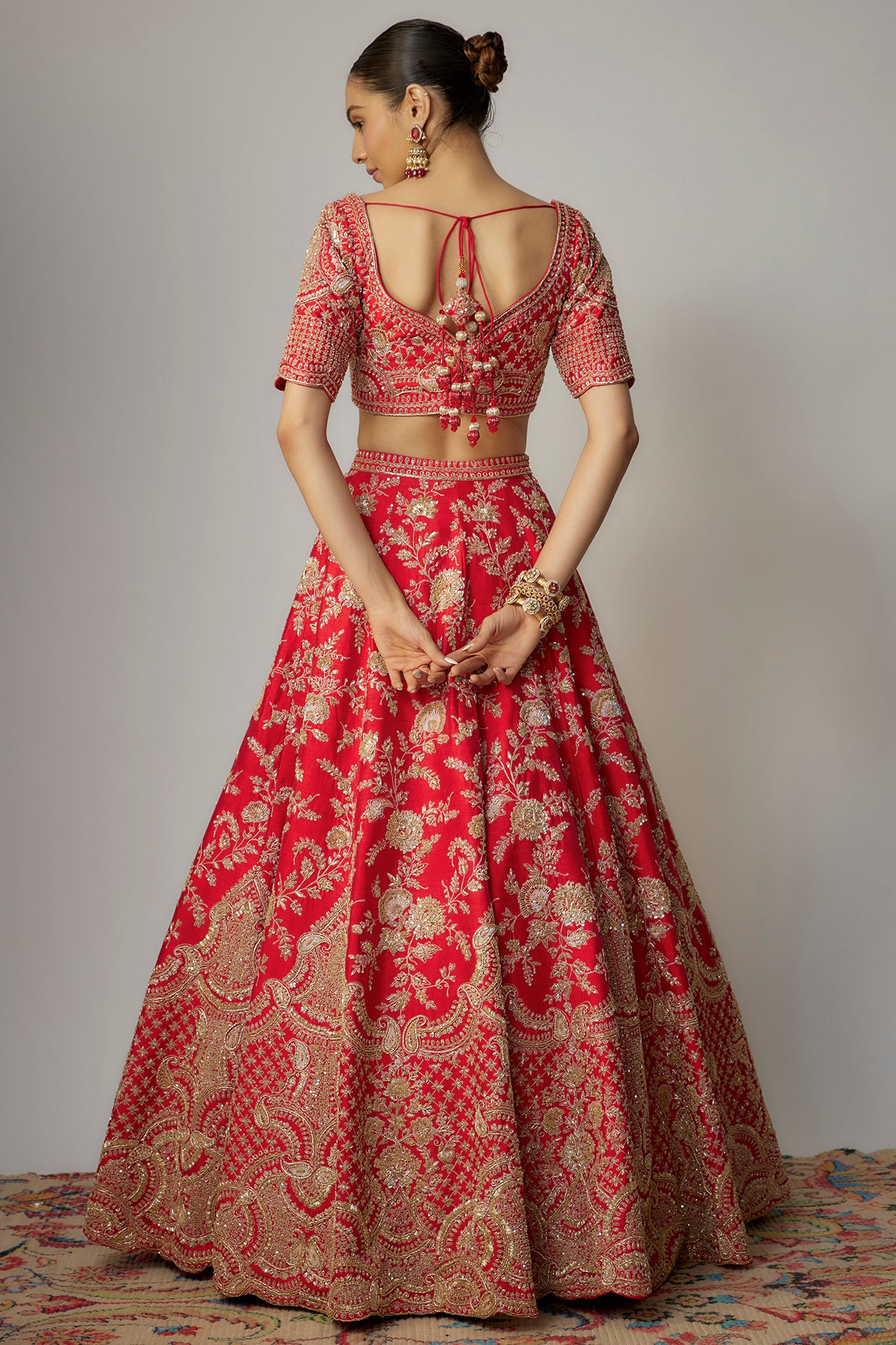 MAAHI RED RAW SILK ZARI HAND & MACHINE EMBROIDERED LEHENGA SET