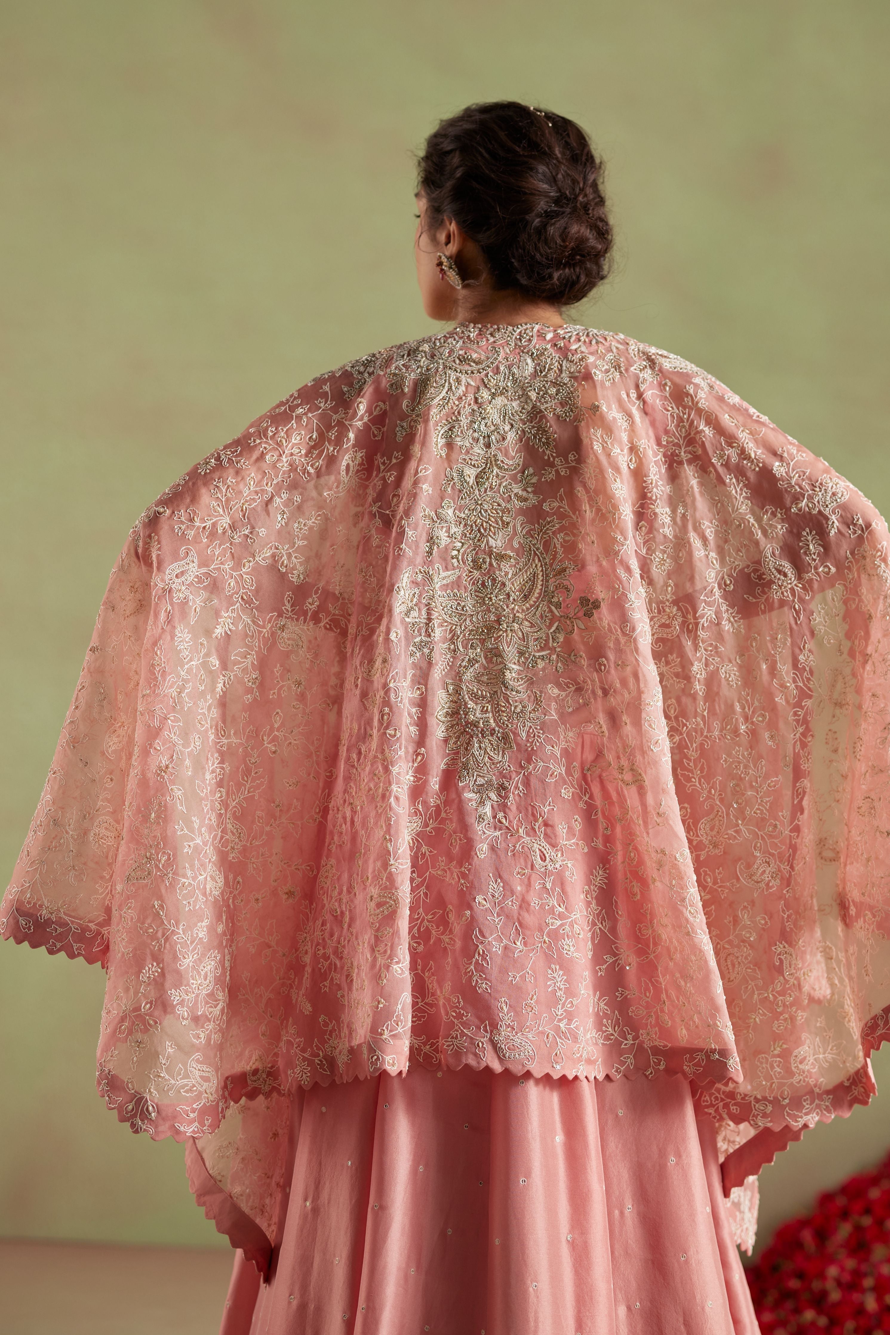 Bhuvi Cape Set