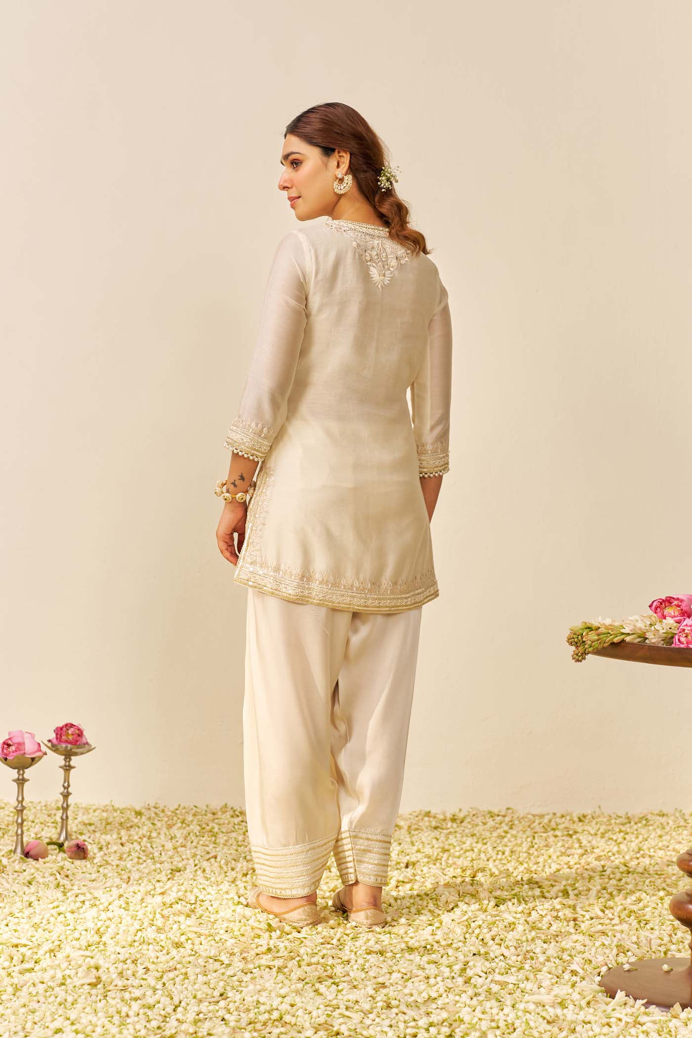 Sara Ali Khan In Sara - Short Kurta With  Salwar