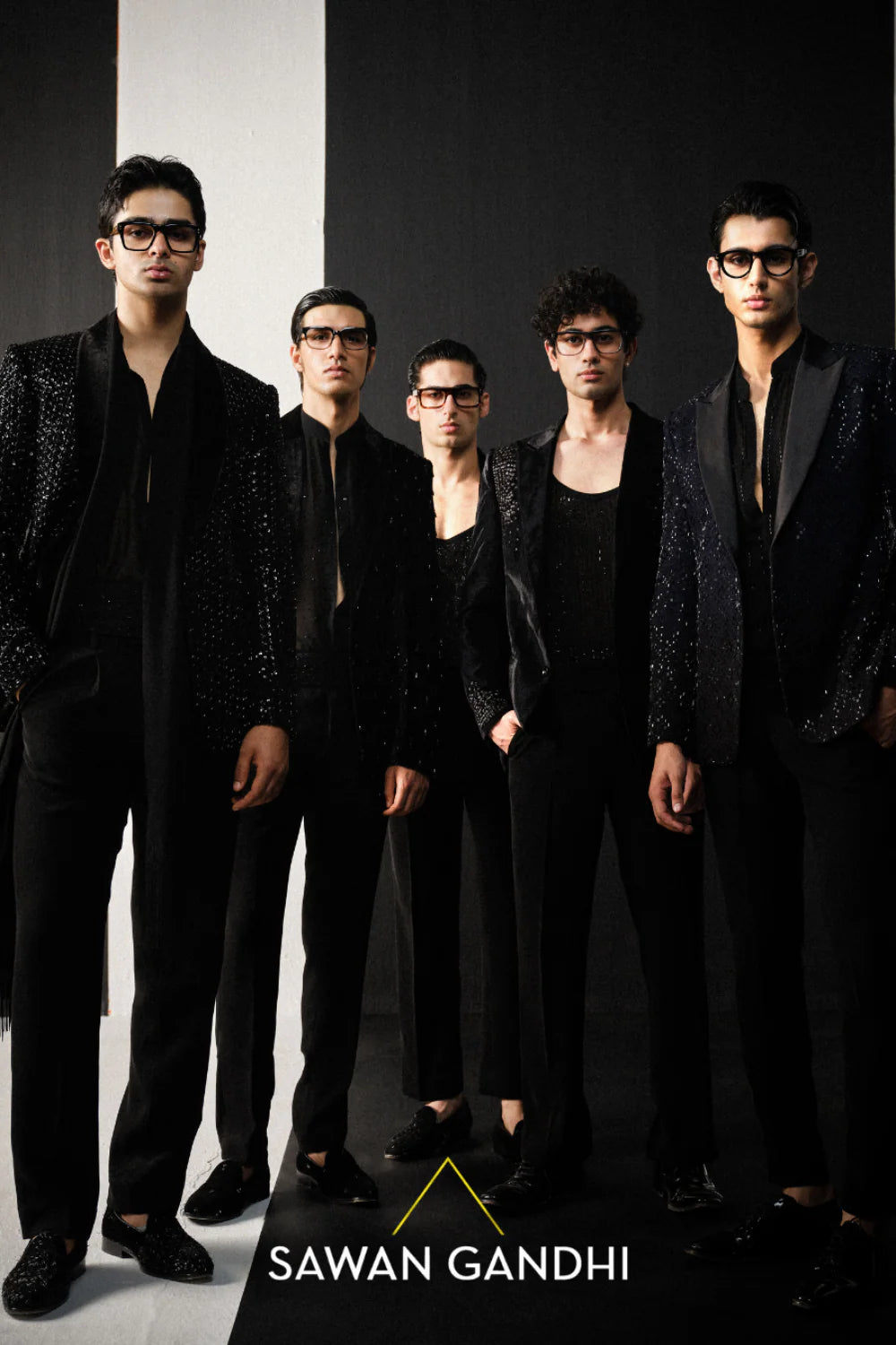 Black rhombus work velvet jacket