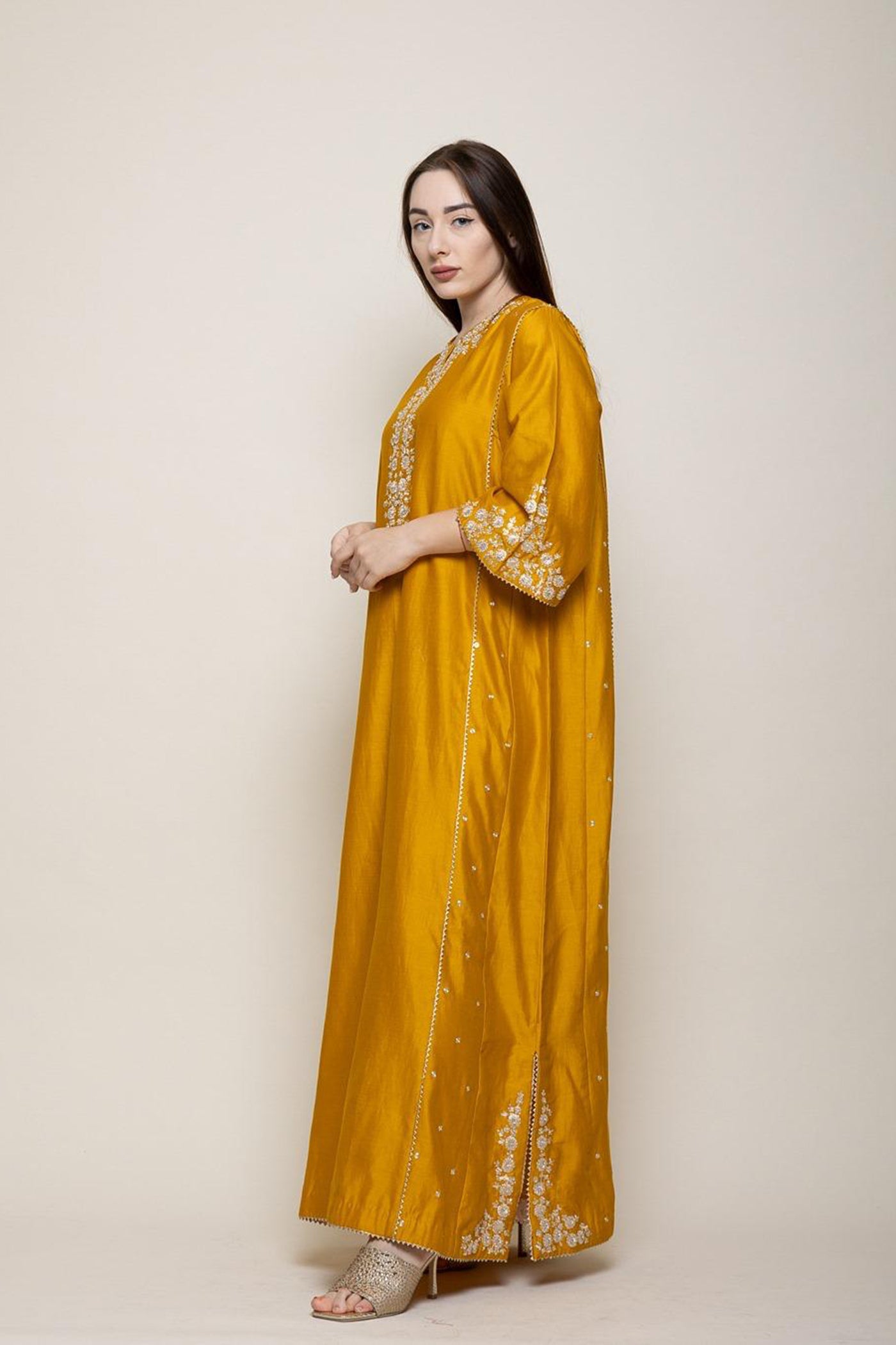 Baarizah - Glaze Mustard Abaya