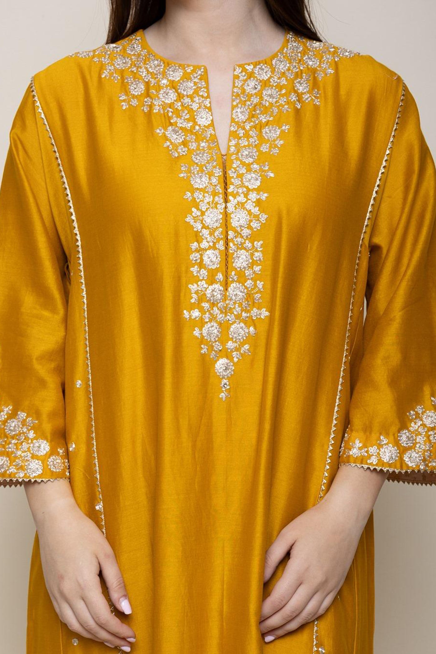 Baarizah - Glaze Mustard Abaya