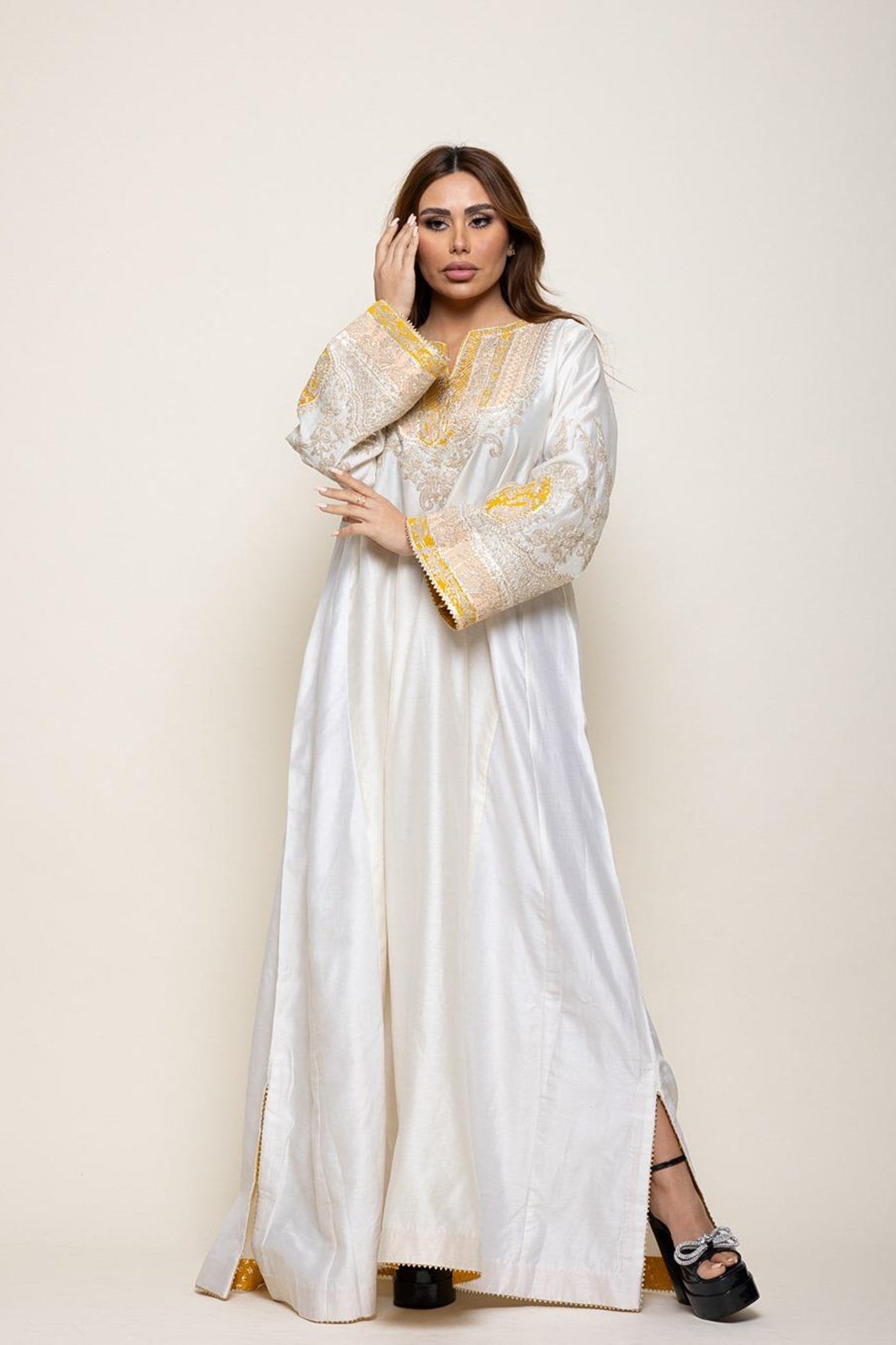 Mohsina - Daisy Ivory Abaya