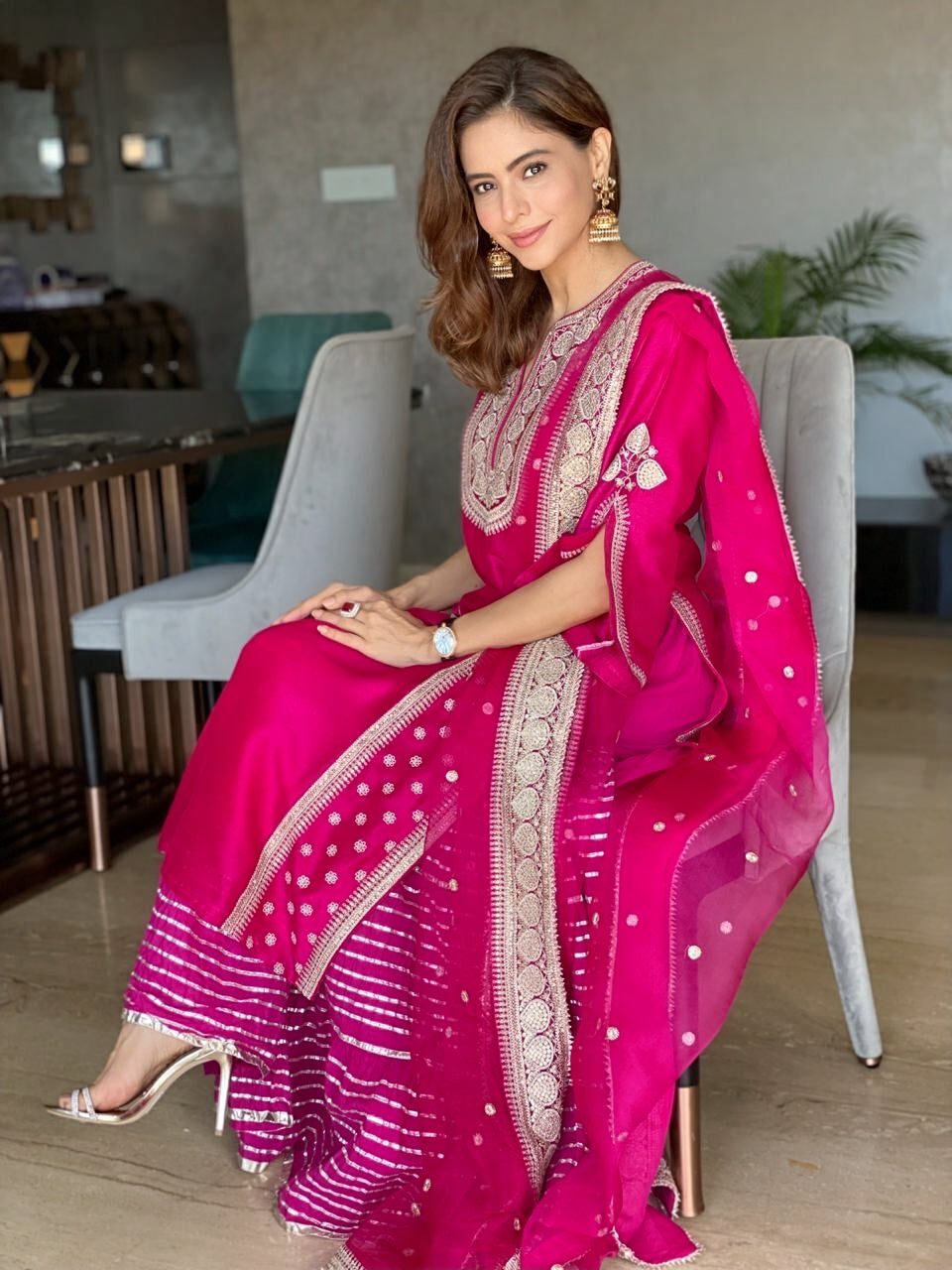 Muzzafar Sharara Set-Aamna Sharif